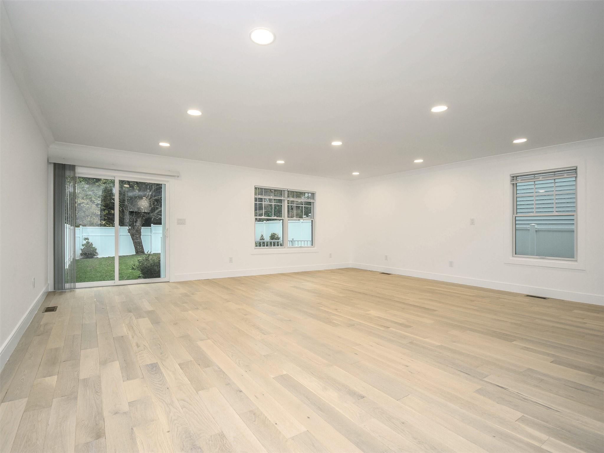 13 Dunes Lane # A and B, Port Washington, NY 11050