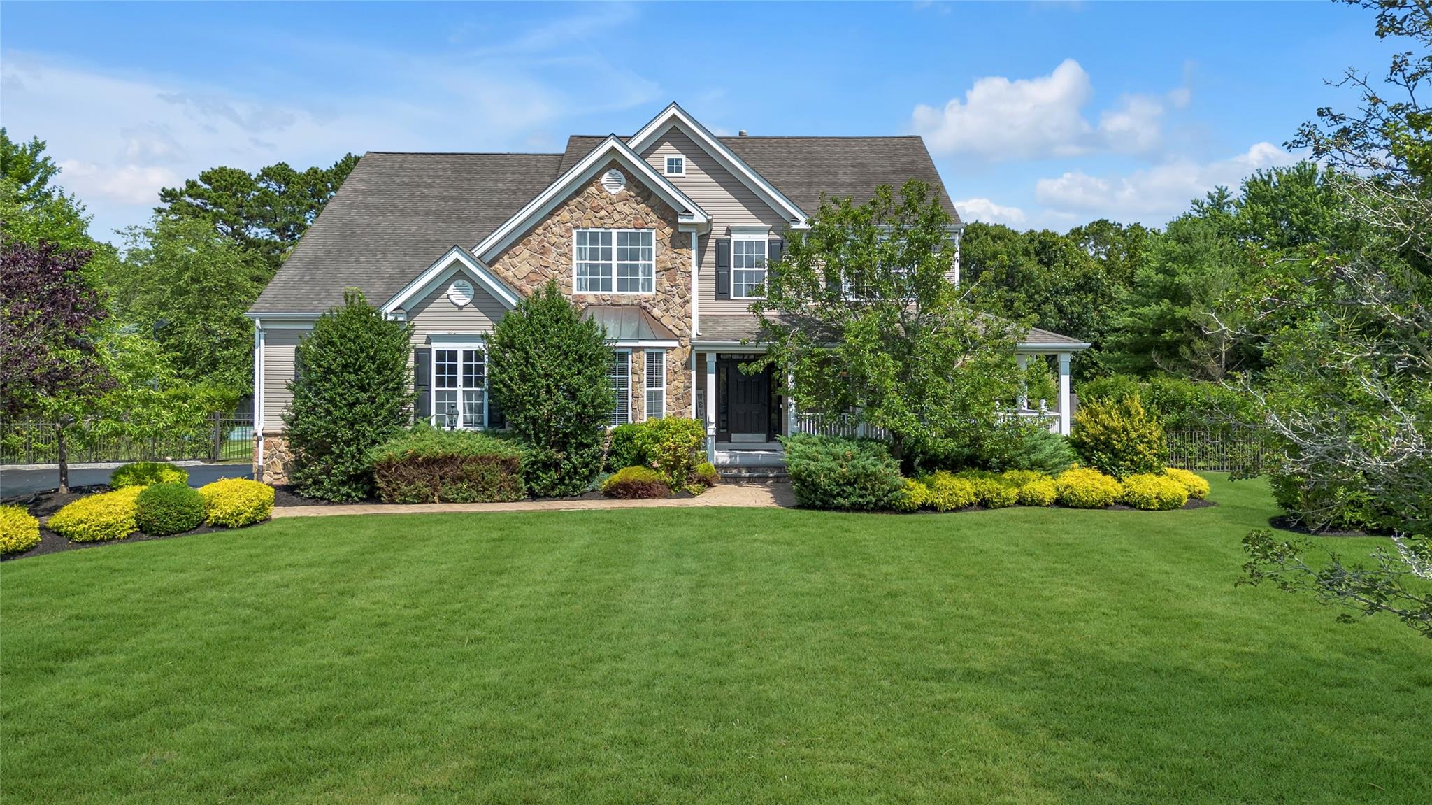 265 Hidden Acres Path, Wading River, NY 11792