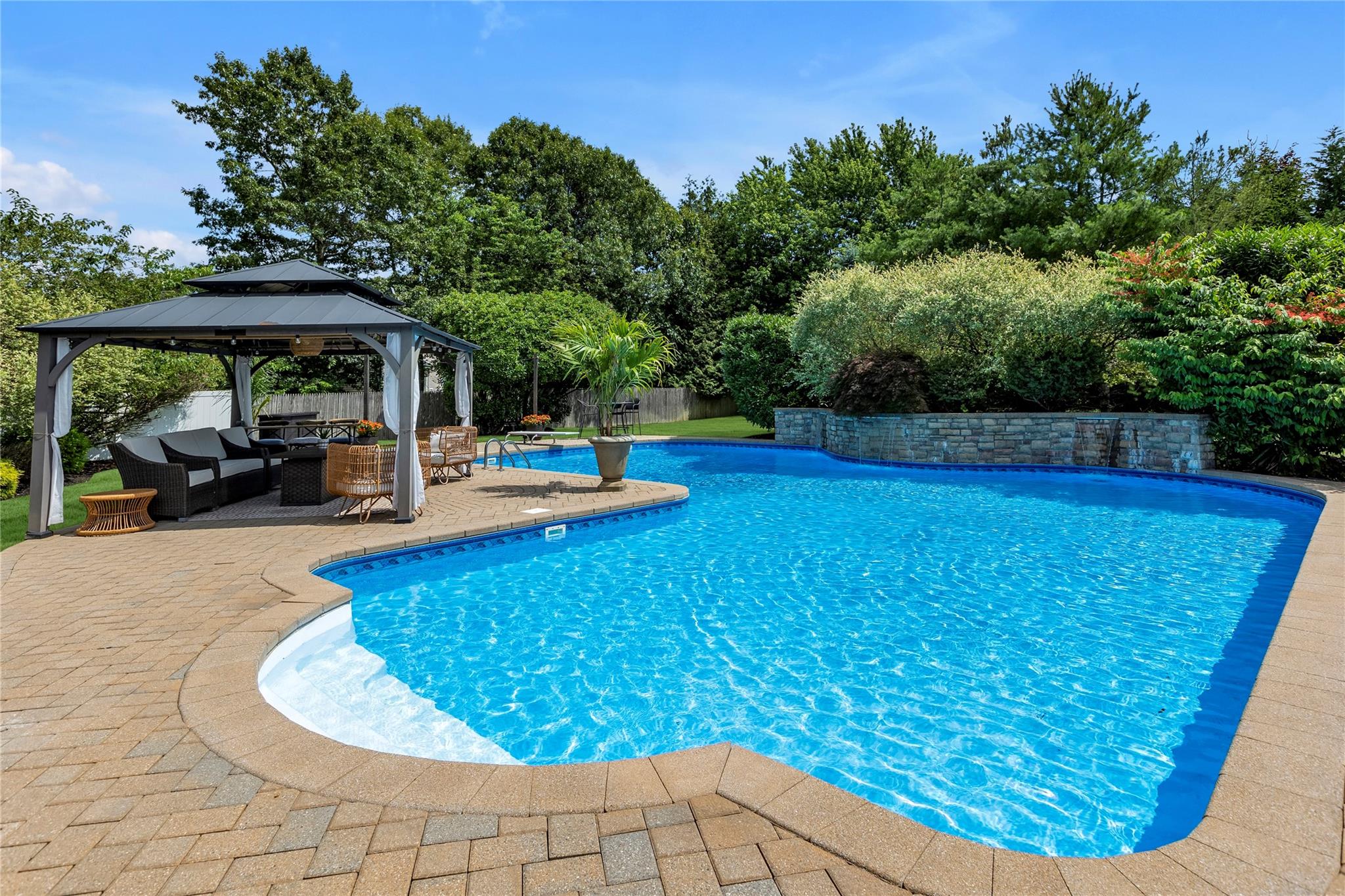 265 Hidden Acres Path, Wading River, NY 11792