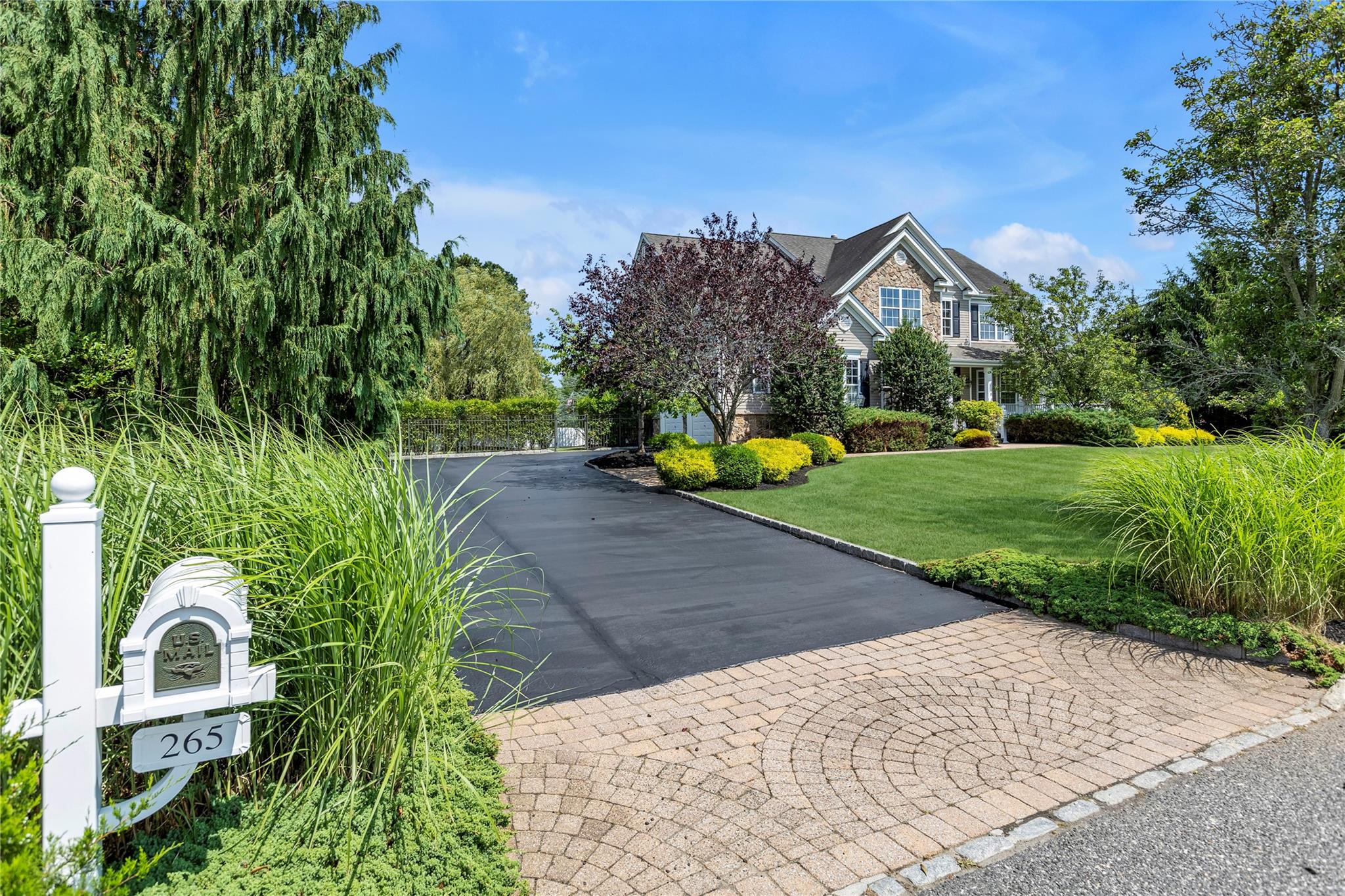 265 Hidden Acres Path, Wading River, NY 11792