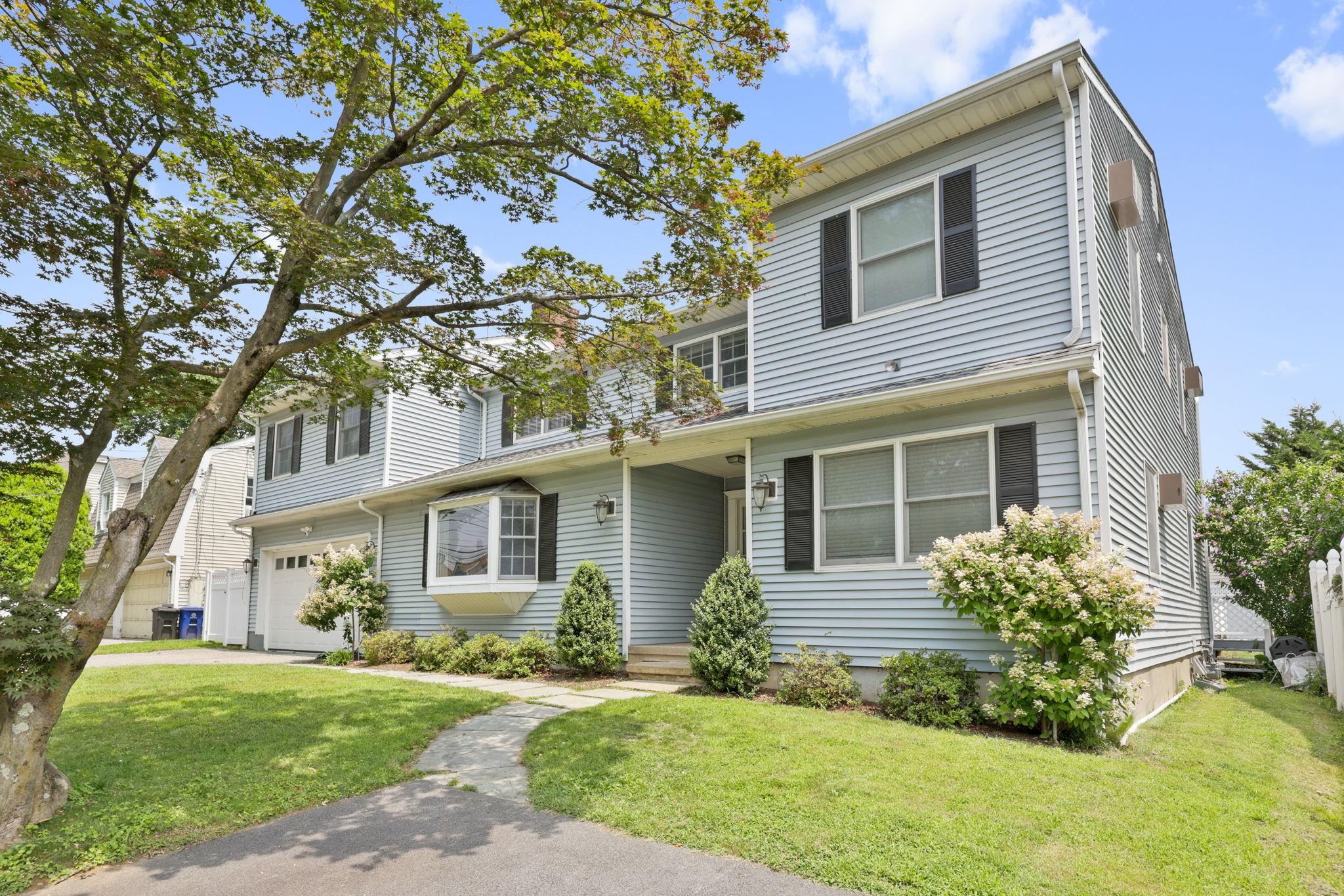 19 Windy Knolls Left Side, Greenwich, CT 06831