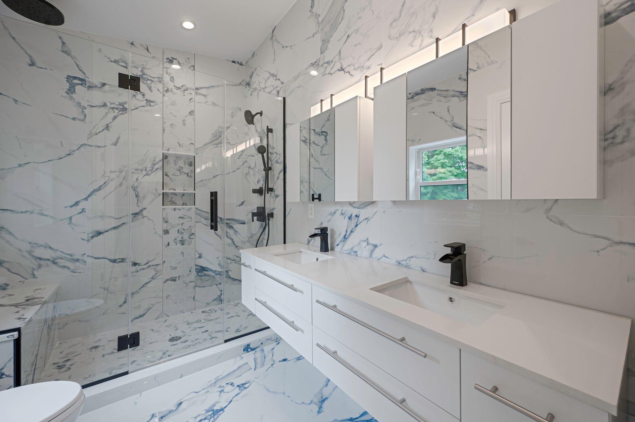 11 Bayview Avenue, Eastport, NY 11941