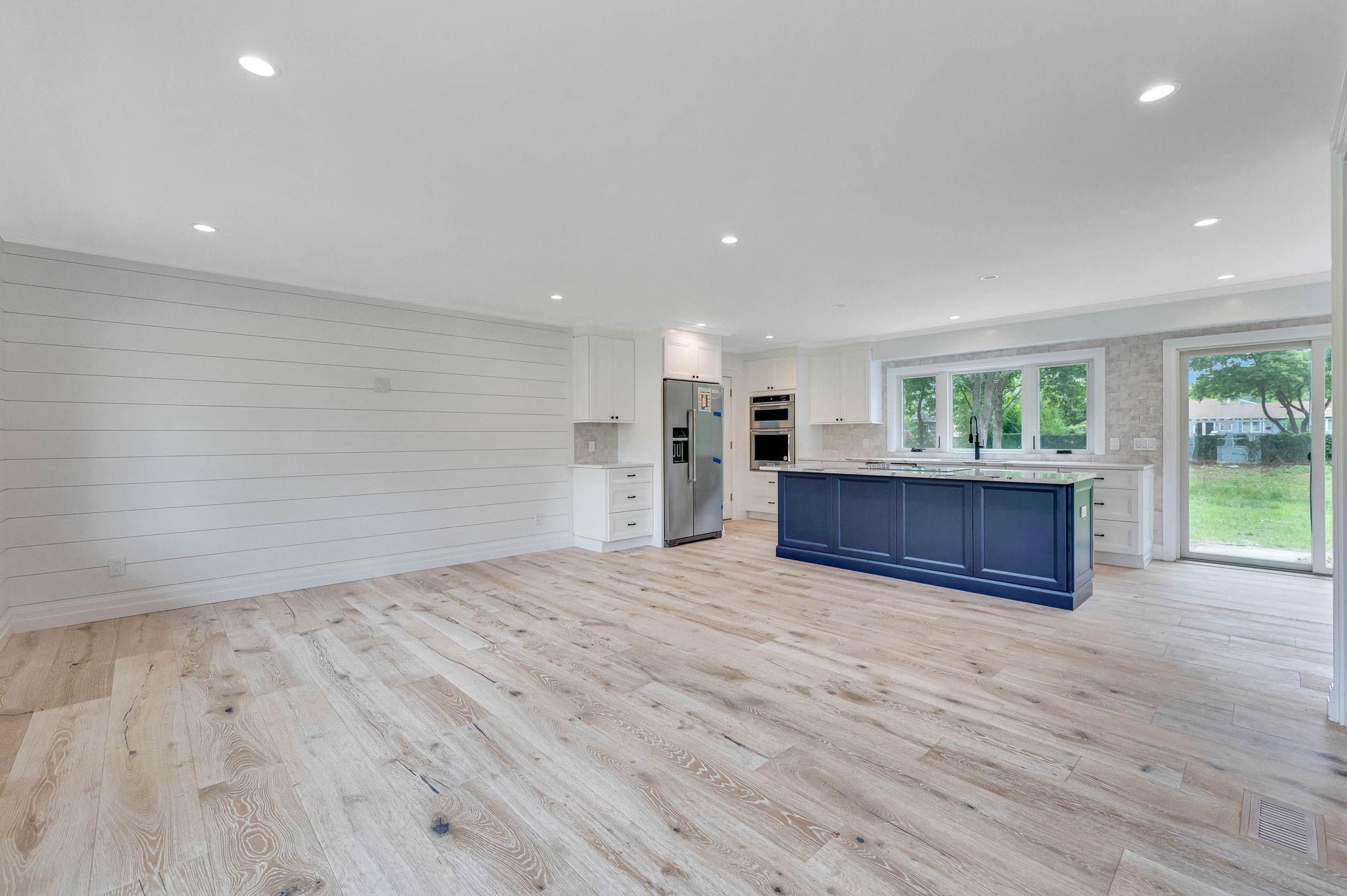 11 Bayview Avenue, Eastport, NY 11941