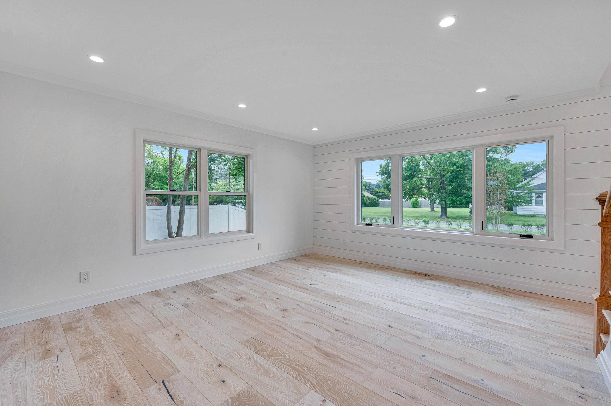 11 Bayview Avenue, Eastport, NY 11941