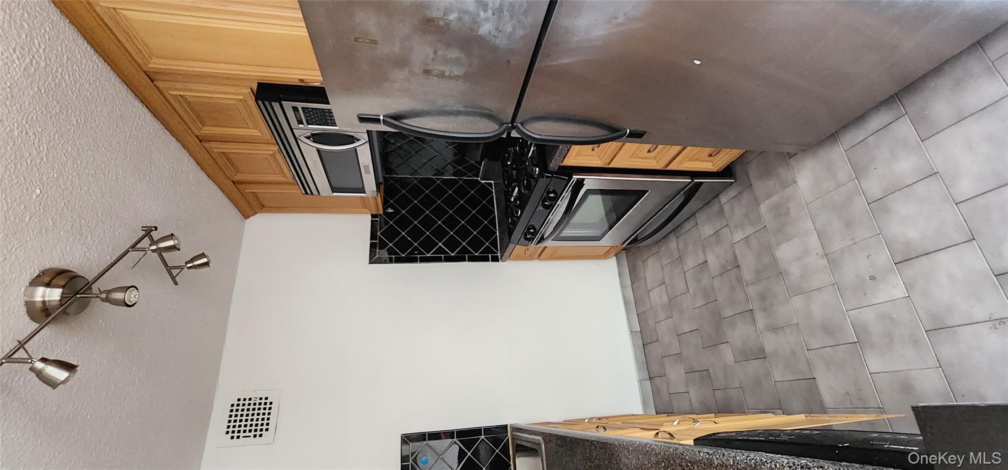 118-17 Union Turnpike # 14E, Forest Hills, NY 11375