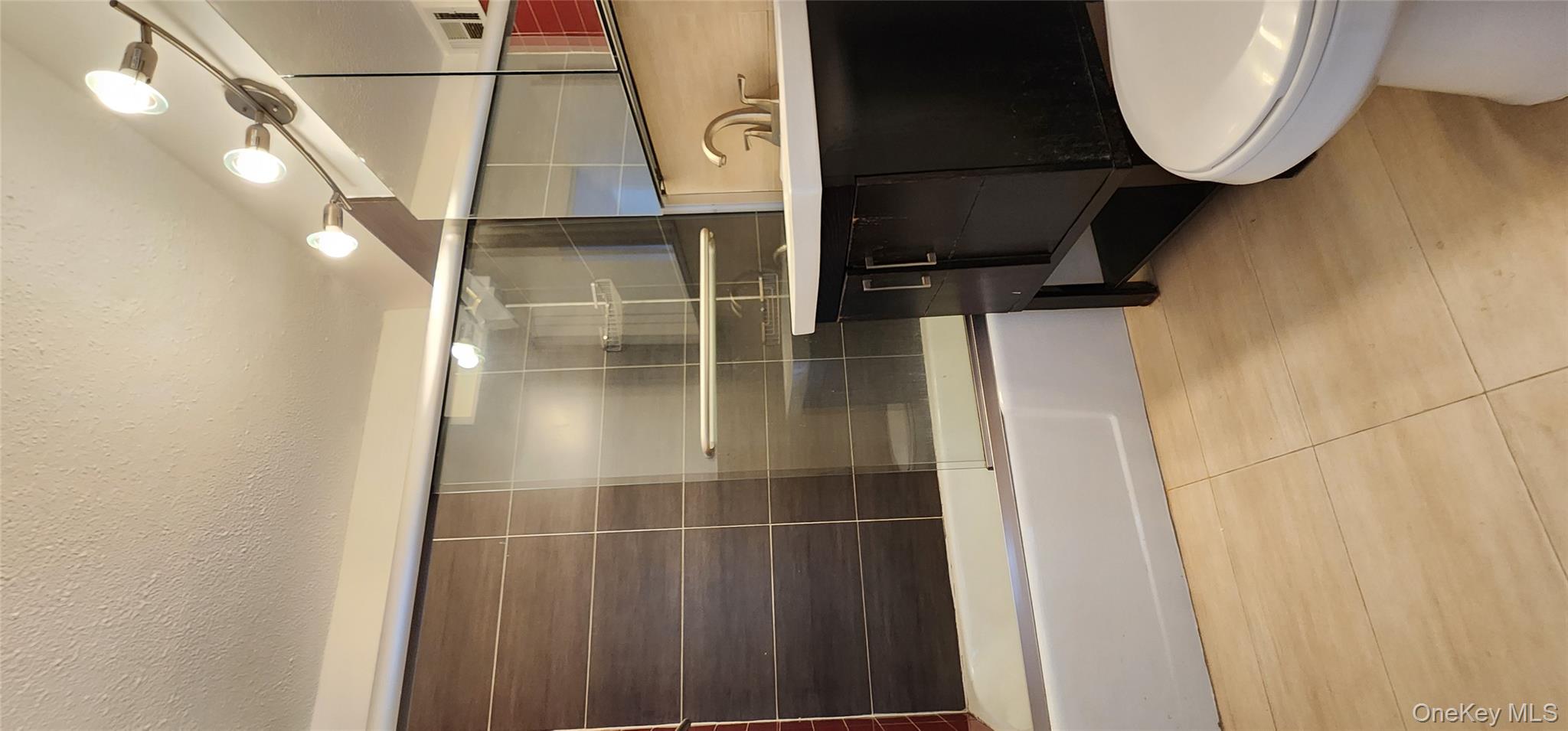 118-17 Union Turnpike # 14E, Forest Hills, NY 11375