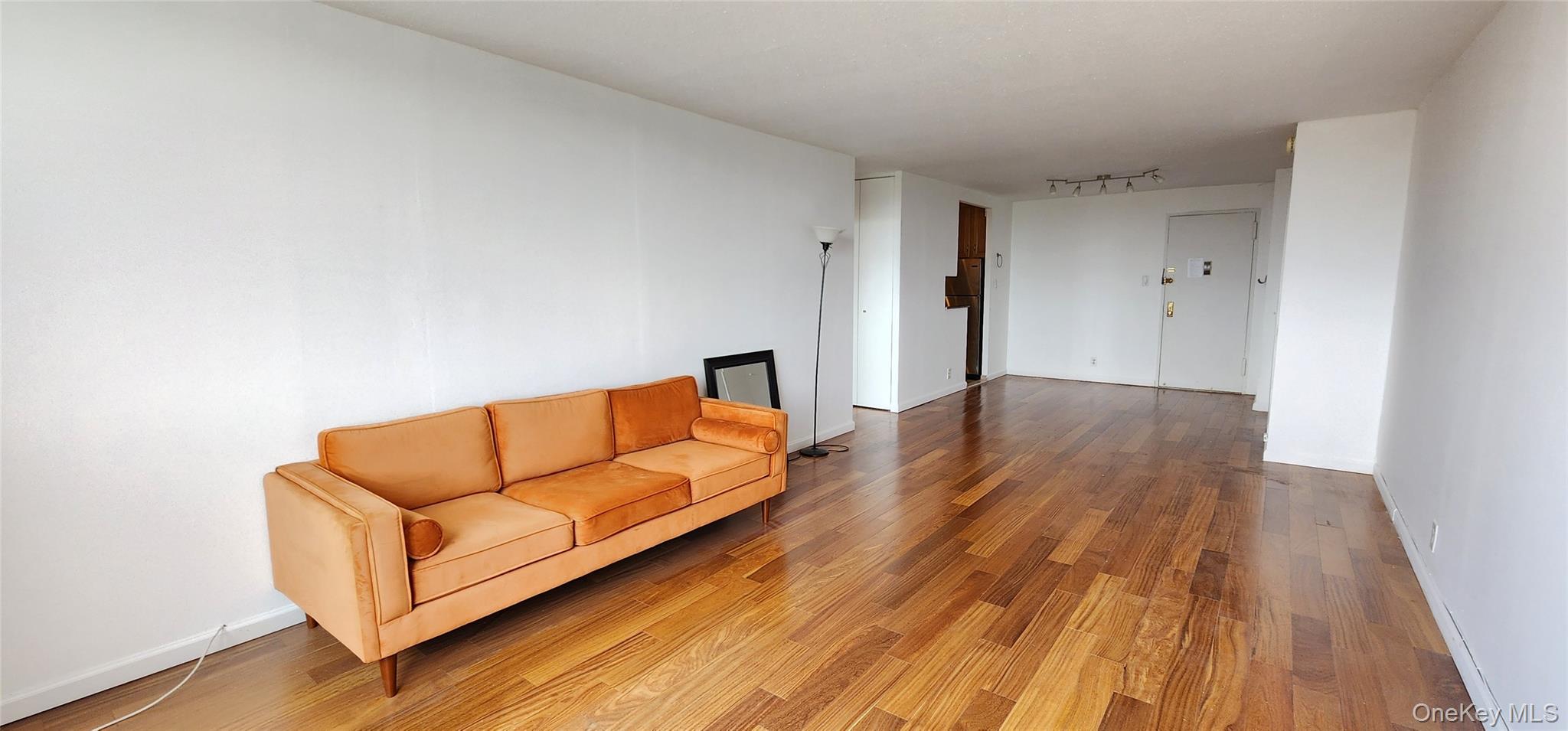 118-17 Union Turnpike # 14E, Forest Hills, NY 11375