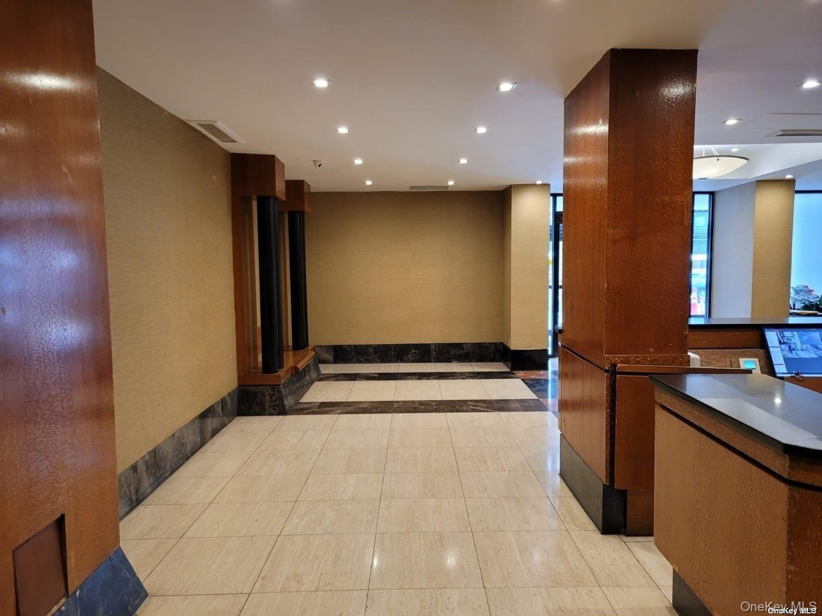 118-17 Union Turnpike # 14E, Forest Hills, NY 11375