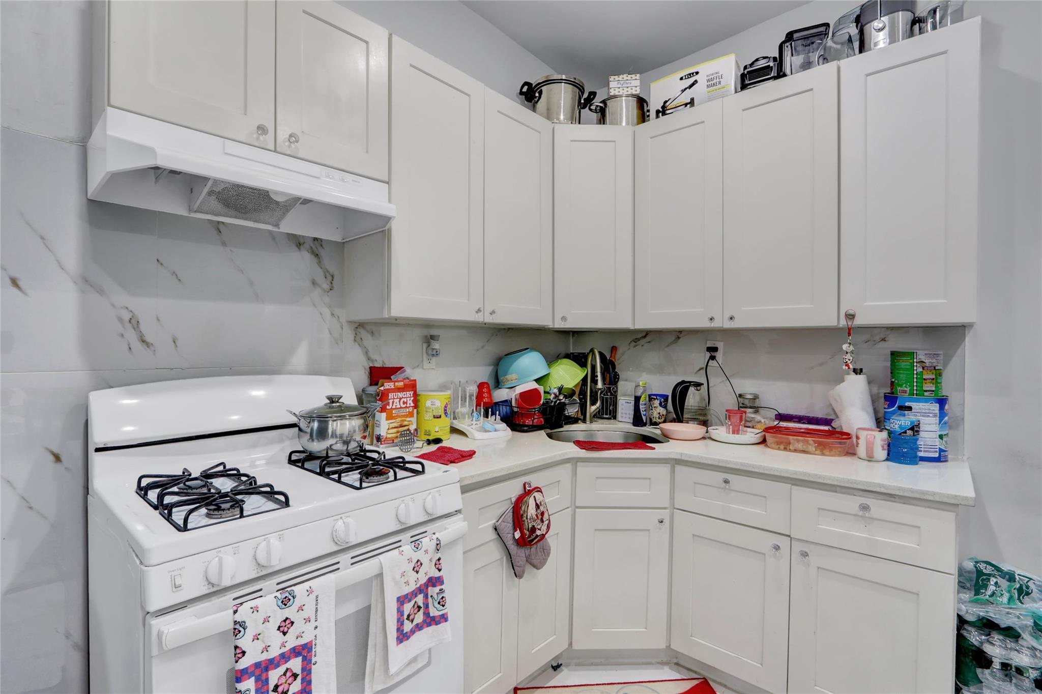 11915 101st Avenue, Richmond Hill S., NY 11419