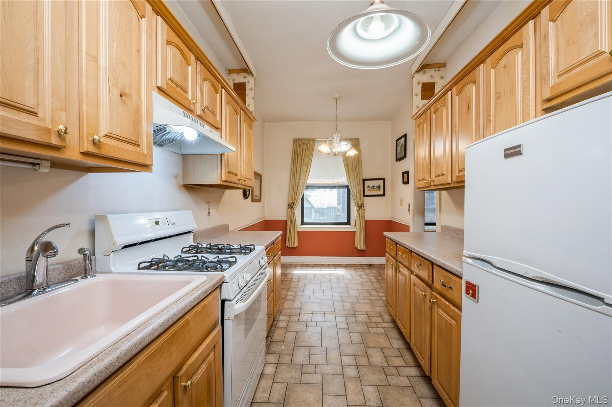 143 Garth Road # 4E, Scarsdale, NY 10583