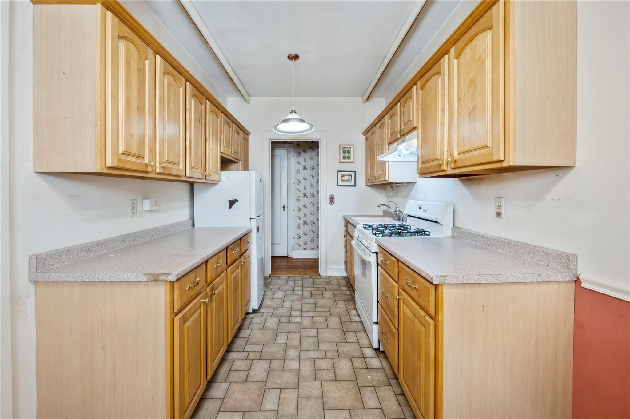 143 Garth Road # 4E, Scarsdale, NY 10583