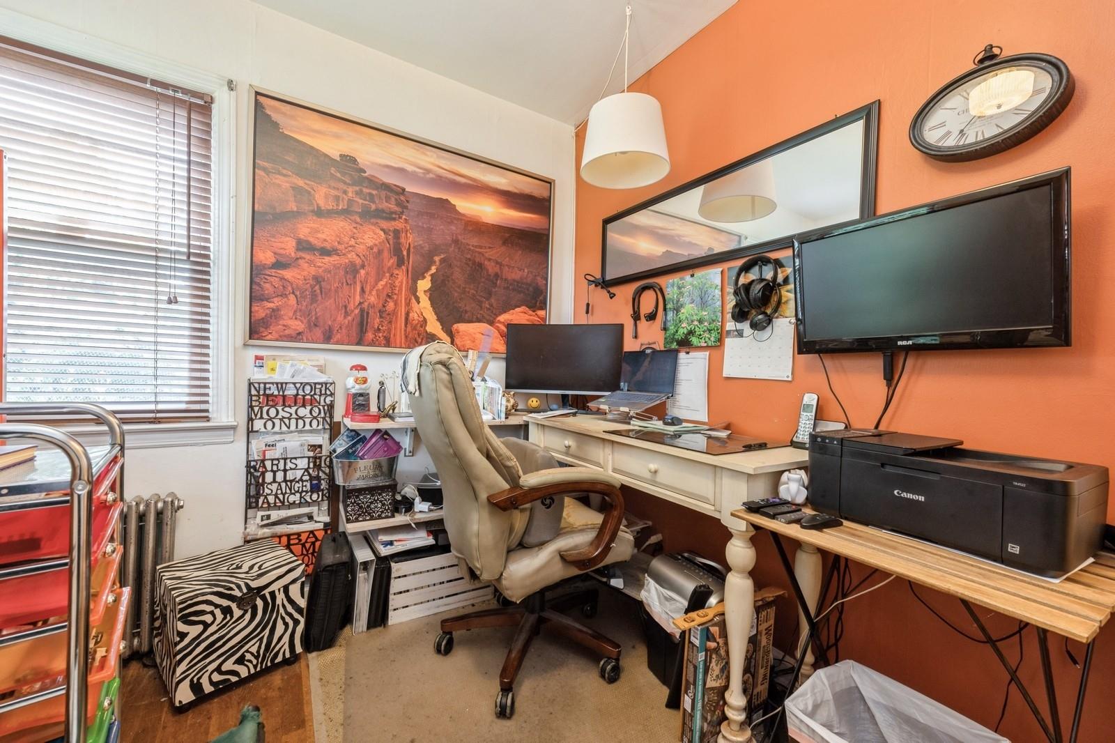 14 Albany Street, Elmont, NY 11003