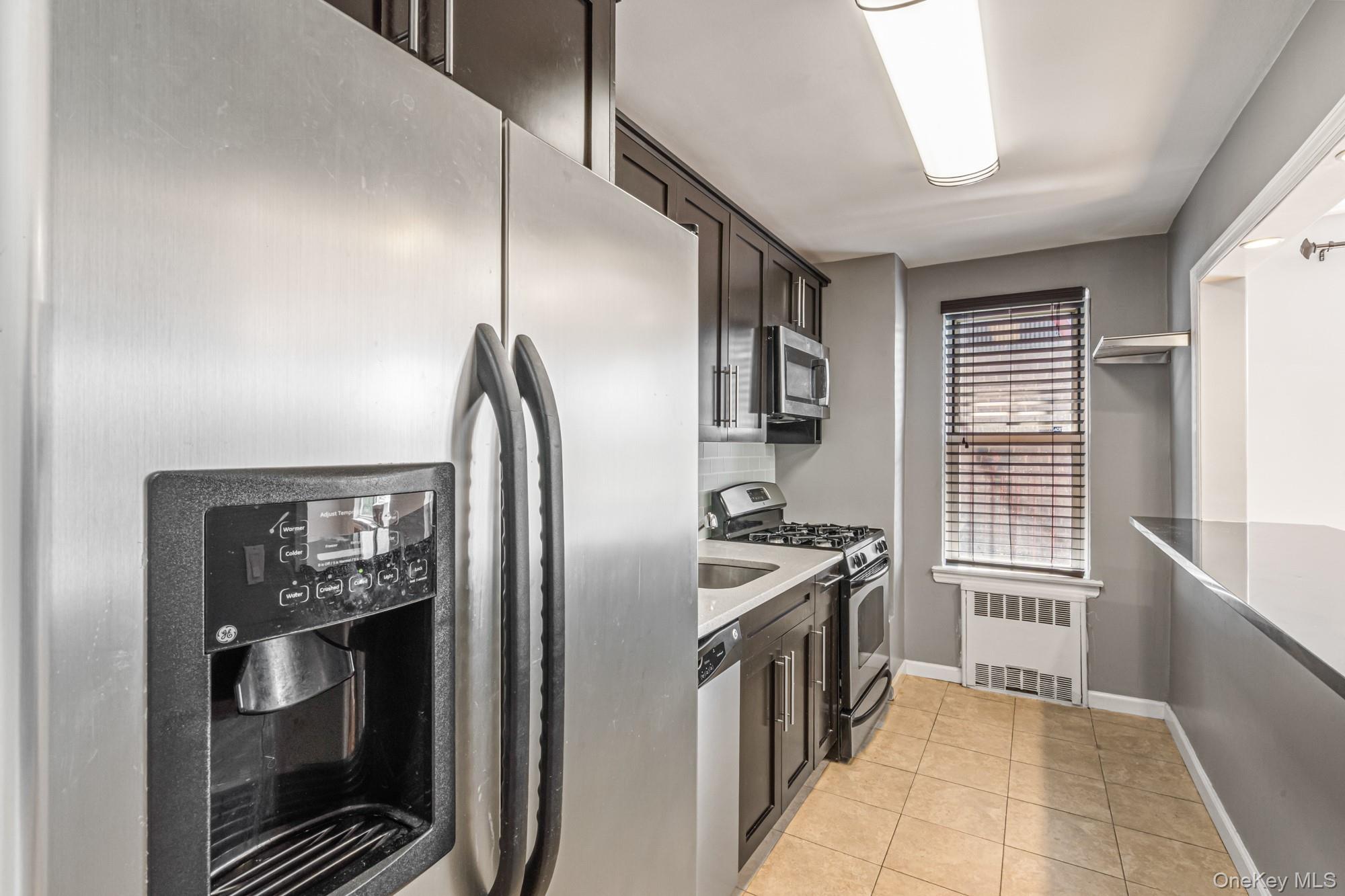 66-37 Yellowstone Boulevard # 6G, Forest Hills, NY 11375