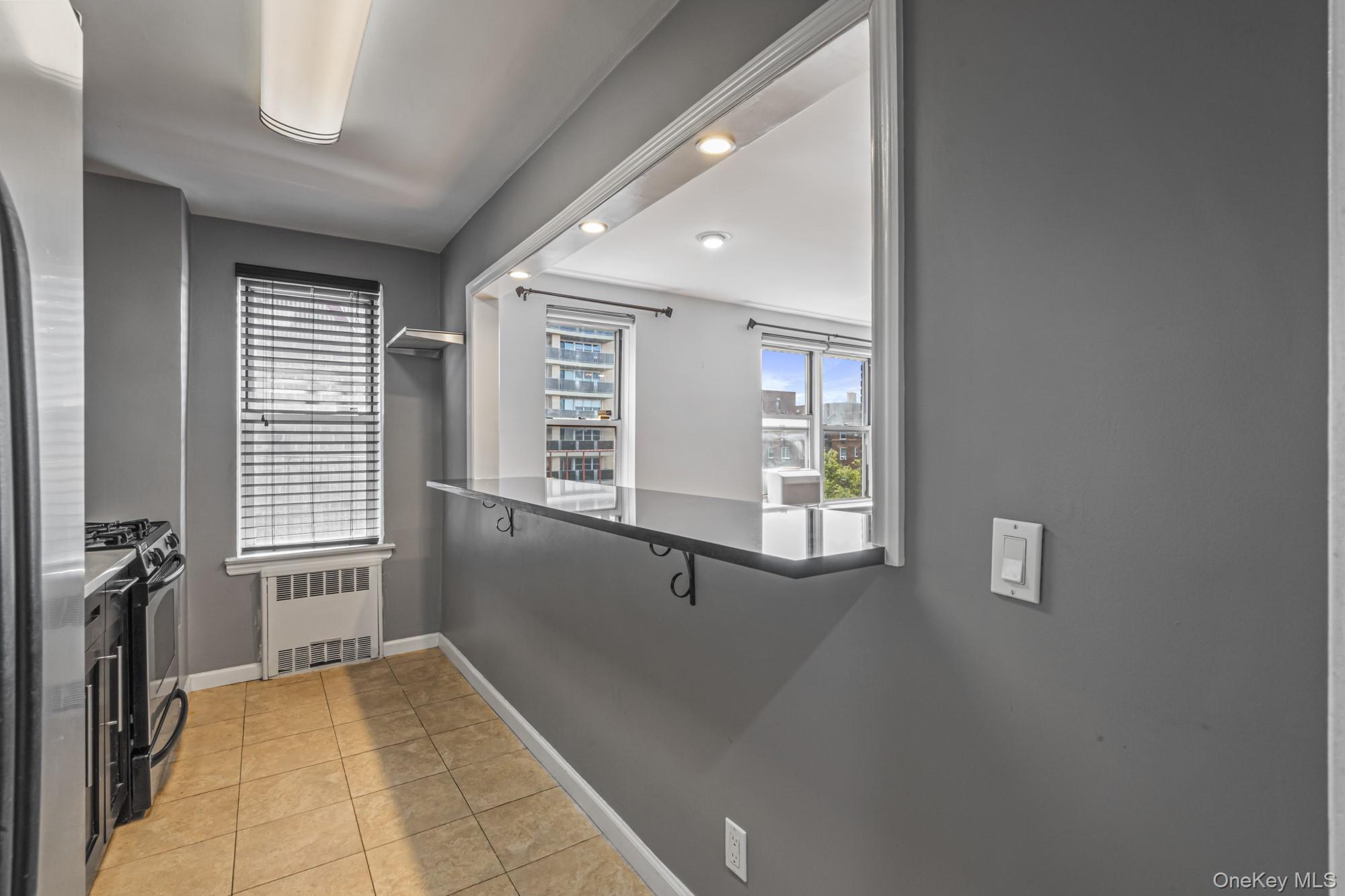 66-37 Yellowstone Boulevard # 6G, Forest Hills, NY 11375