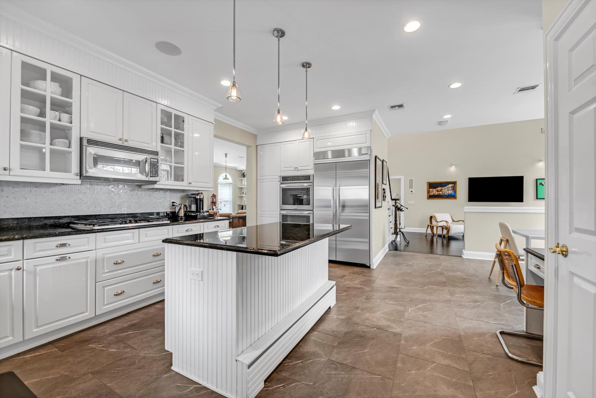 155 Eagle Crest, Port Washington, NY 11050