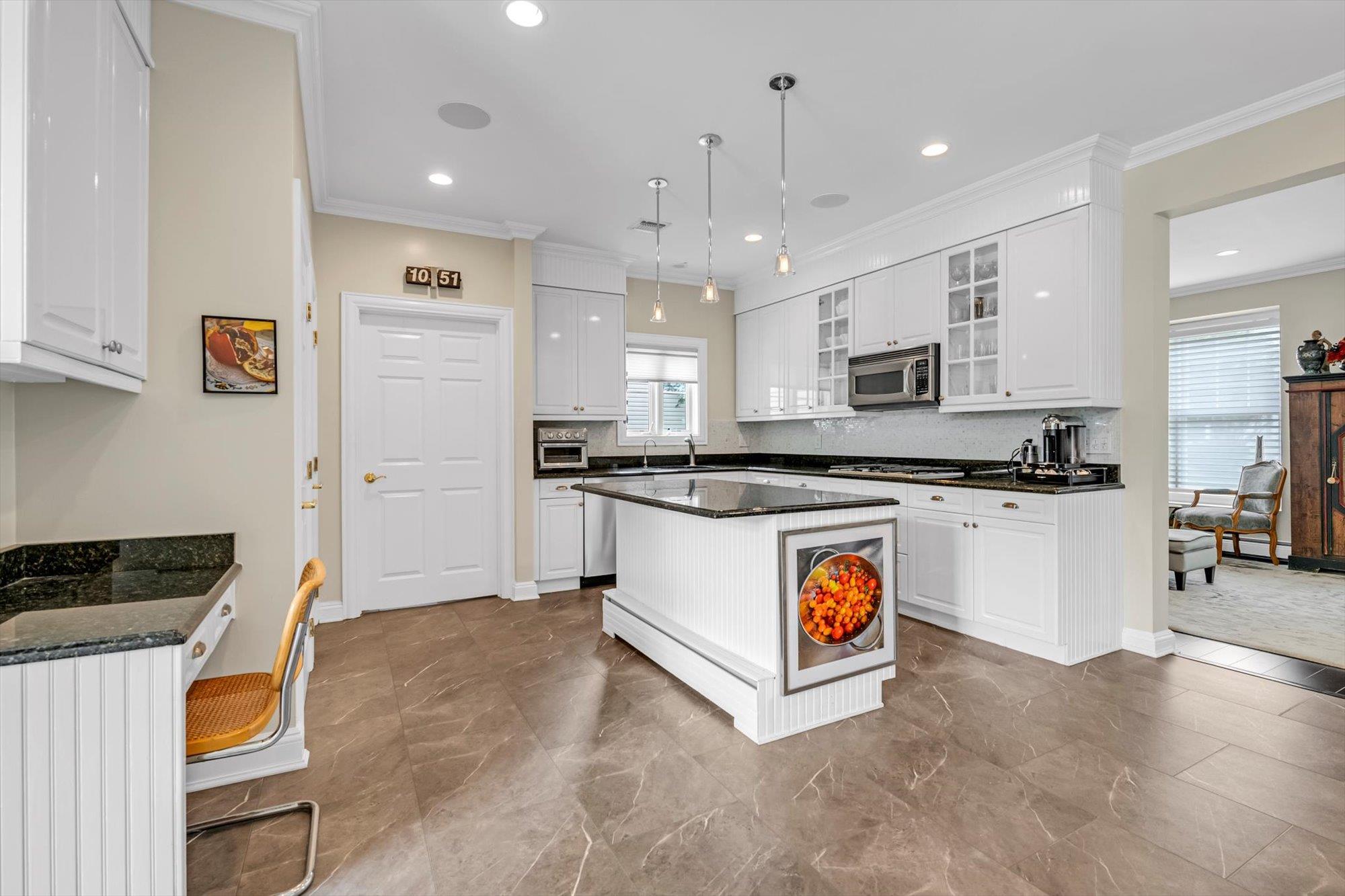 155 Eagle Crest, Port Washington, NY 11050