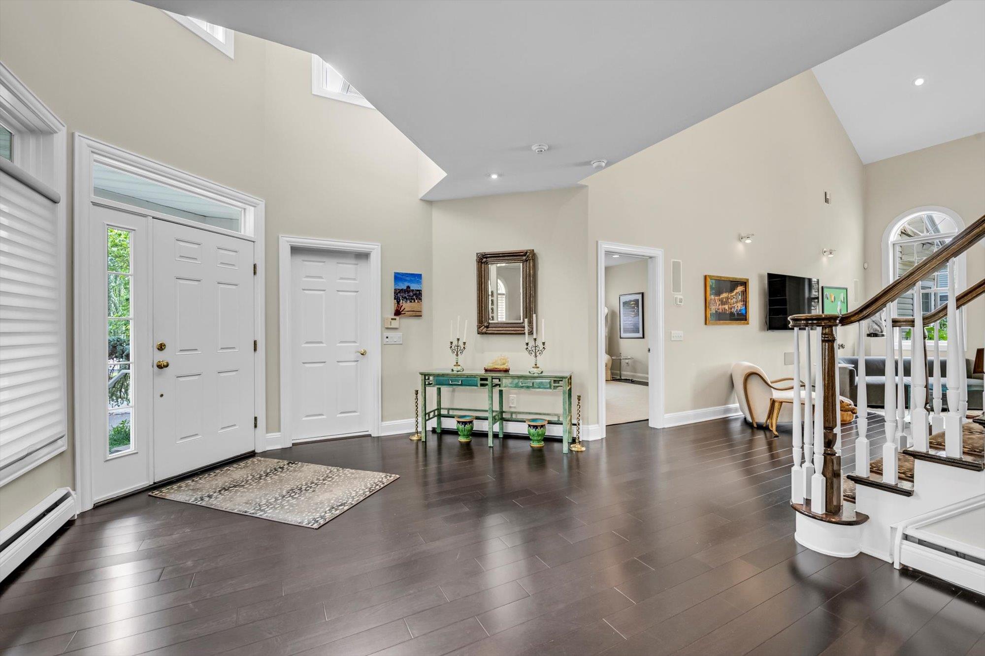 155 Eagle Crest, Port Washington, NY 11050