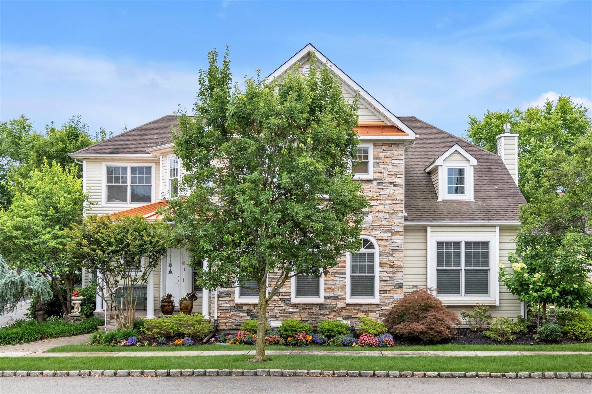 155 Eagle Crest, Port Washington, NY 11050