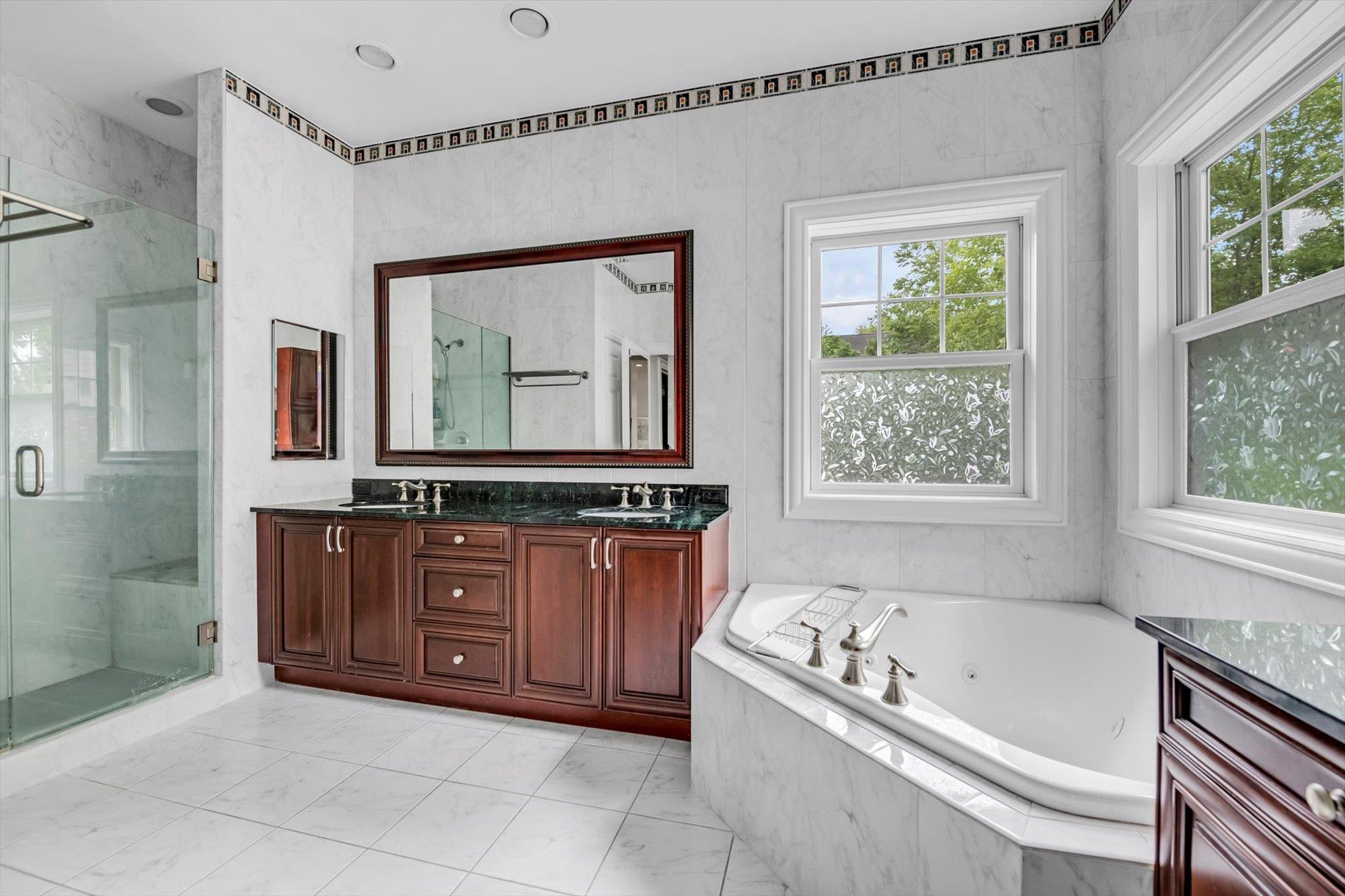 155 Eagle Crest, Port Washington, NY 11050