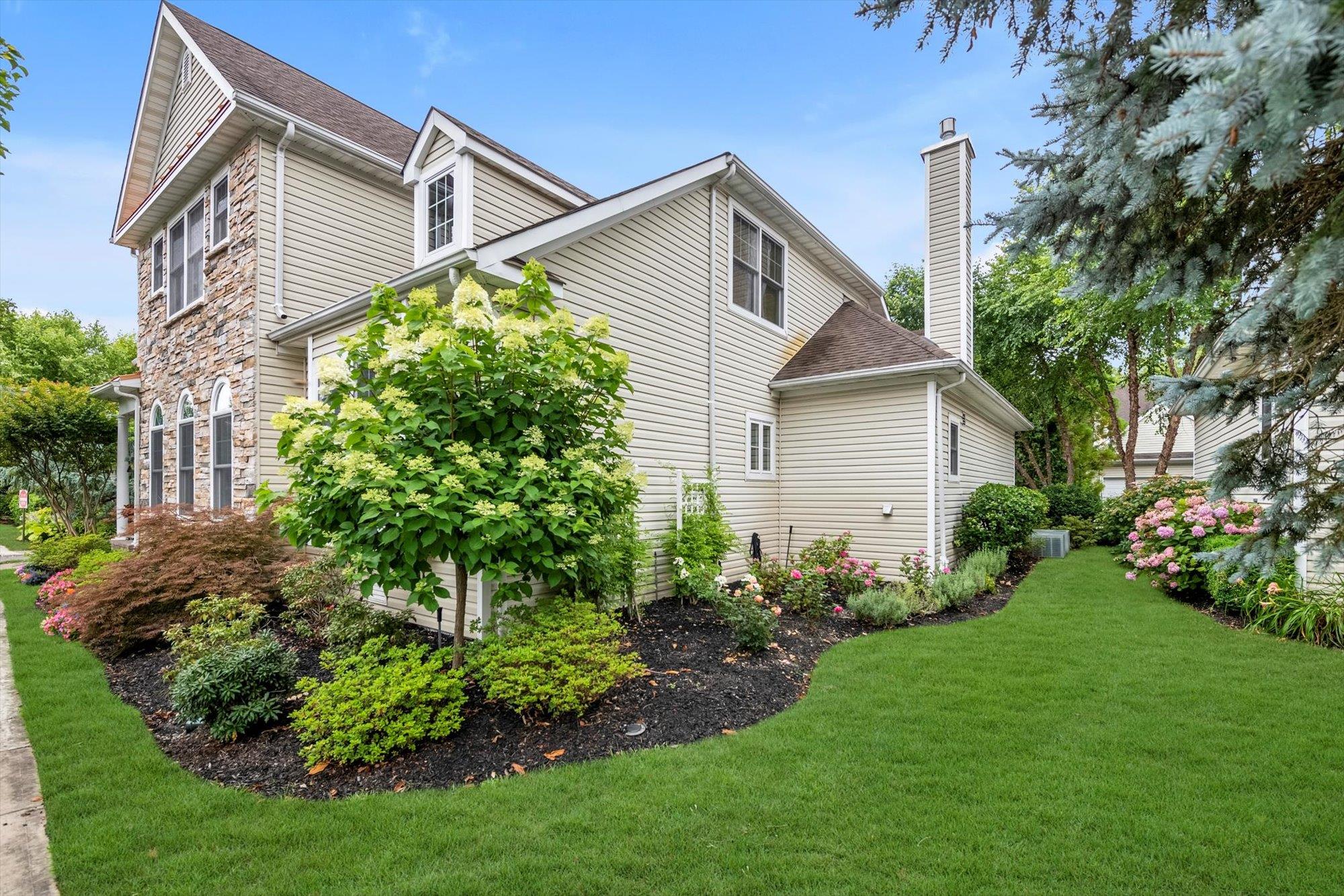 155 Eagle Crest, Port Washington, NY 11050