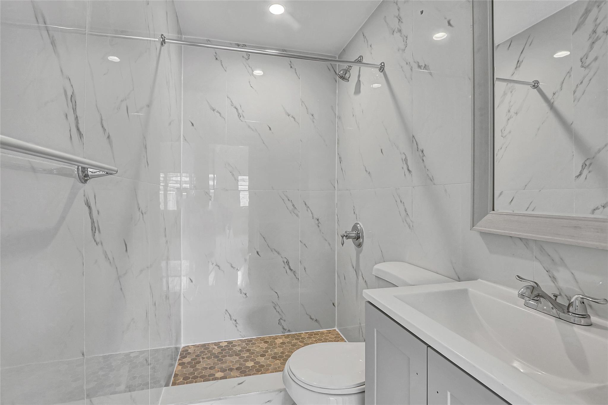 139-22 95 Avenue, Jamaica, NY 11435