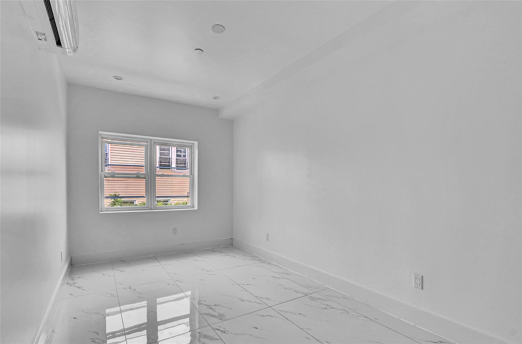 139-22 95 Avenue, Jamaica, NY 11435