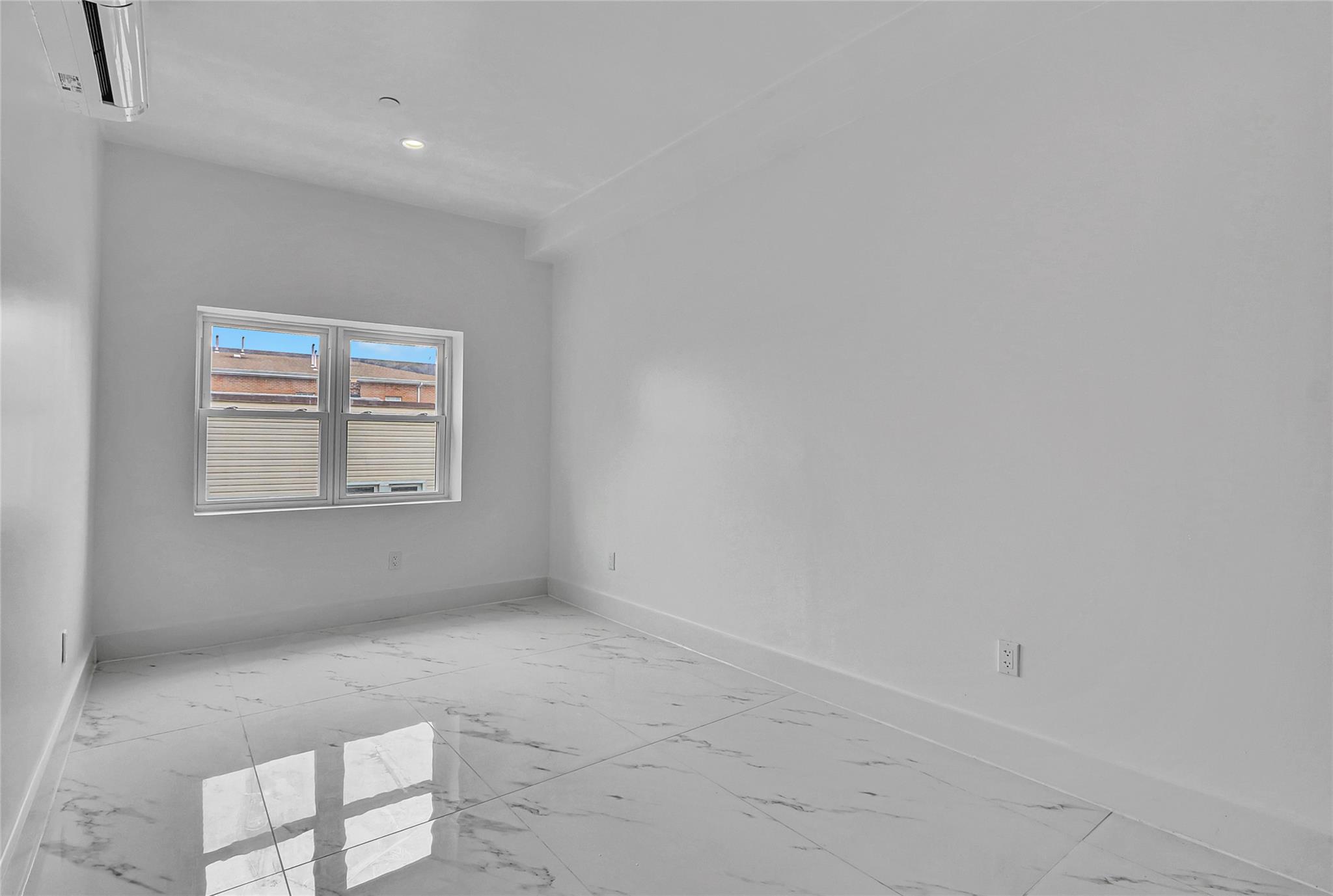 139-22 95 Avenue, Jamaica, NY 11435