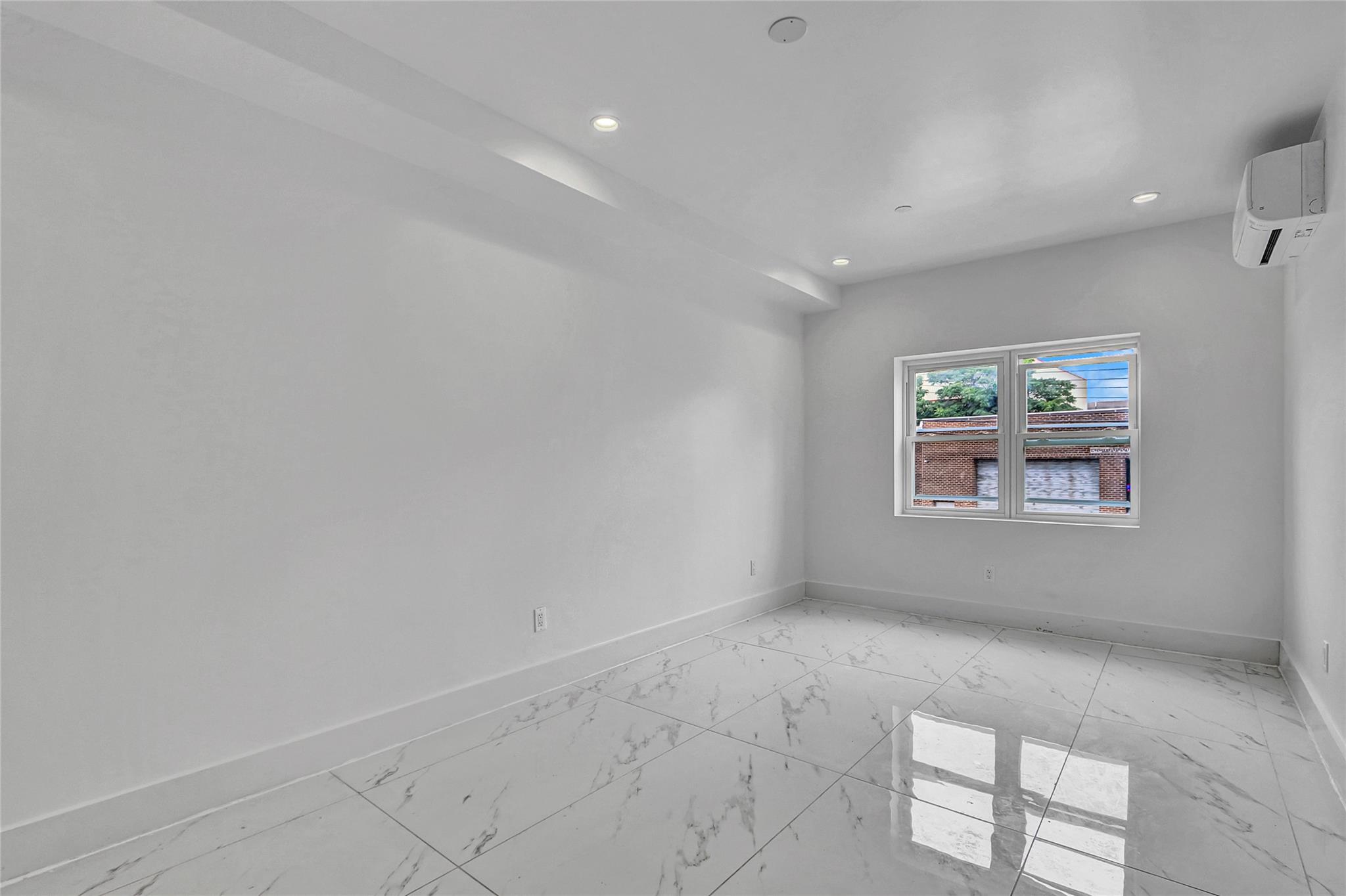 139-22 95 Avenue, Jamaica, NY 11435