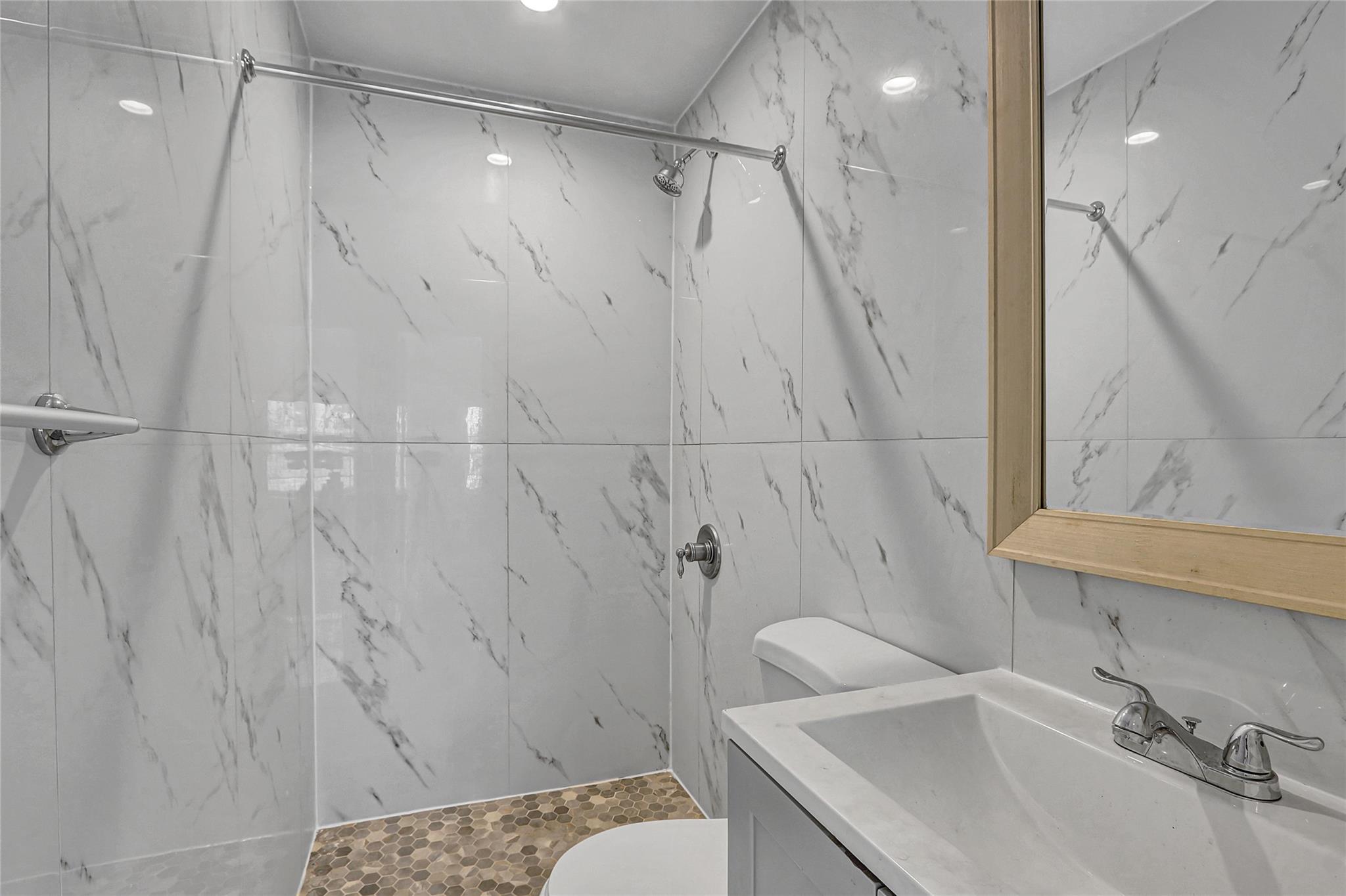 139-22 95 Avenue, Jamaica, NY 11435