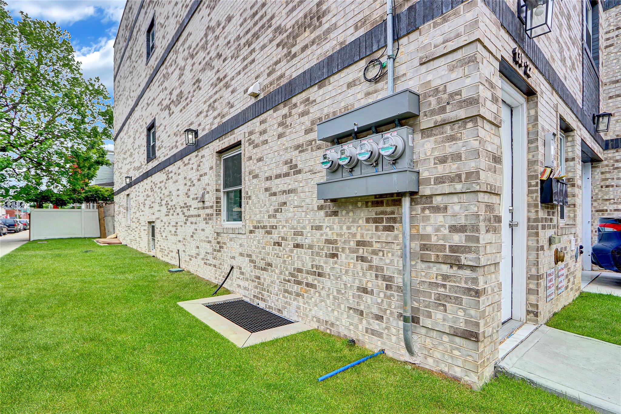 139-22 95 Avenue, Jamaica, NY 11435