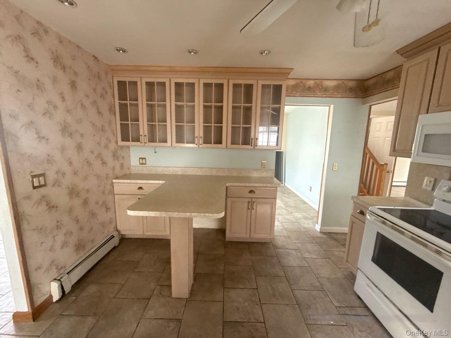 5 E Court, East Rockaway, NY 11518