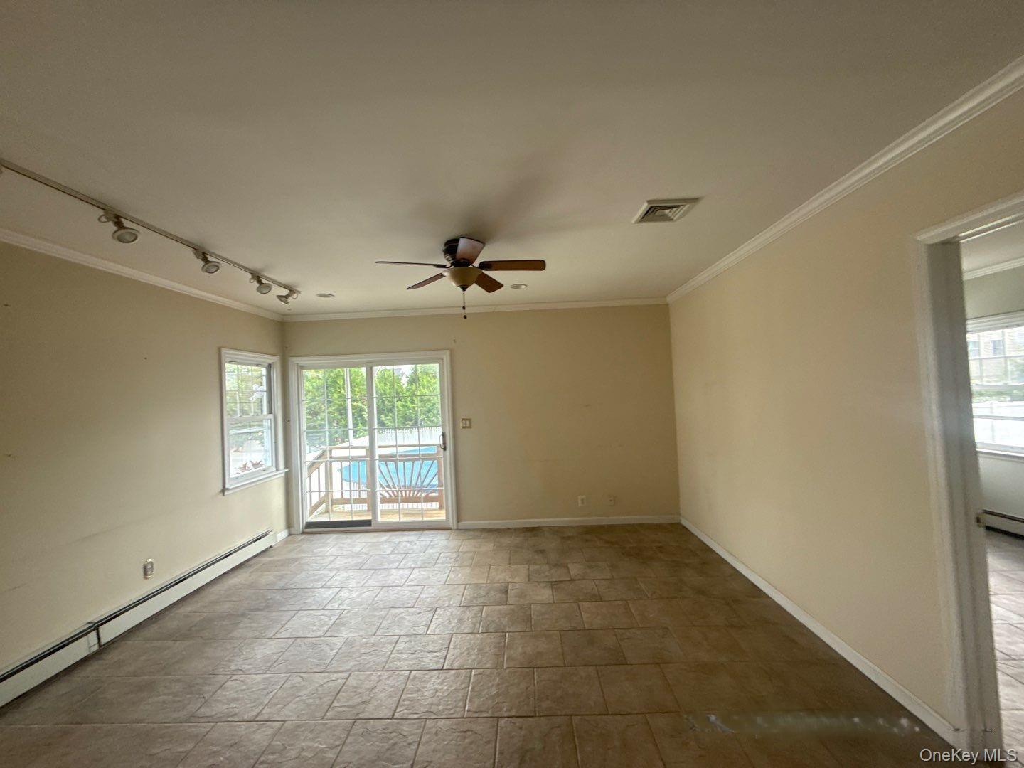 5 E Court, East Rockaway, NY 11518