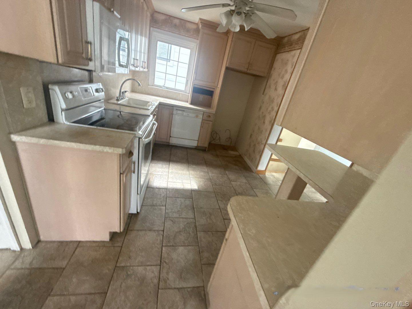 5 E Court, East Rockaway, NY 11518