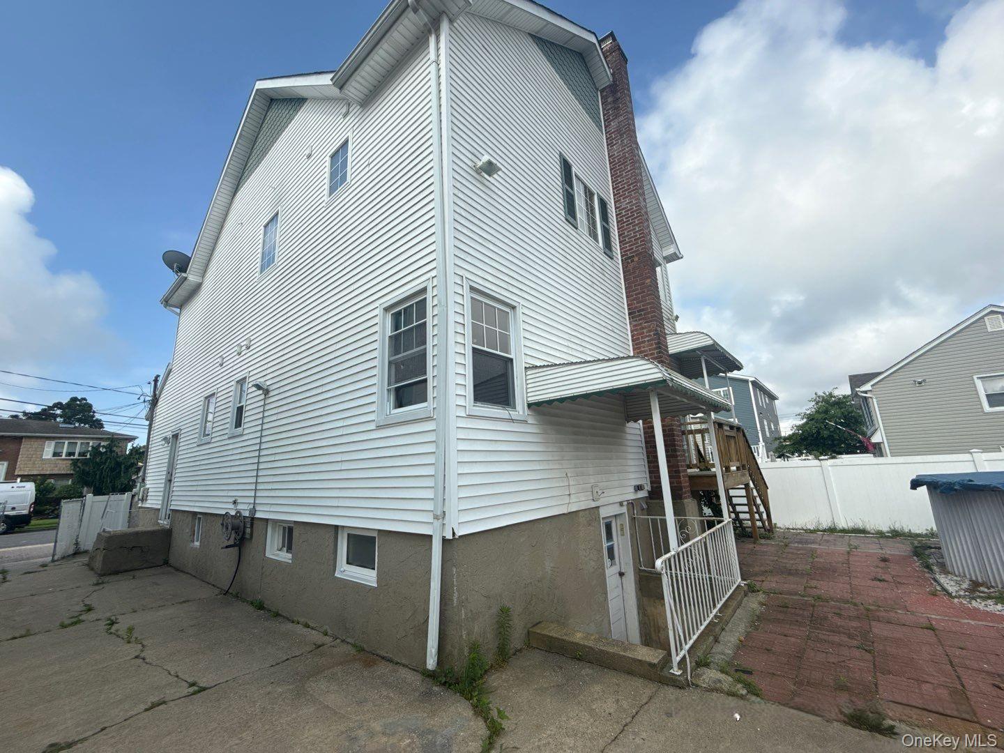 5 E Court, East Rockaway, NY 11518