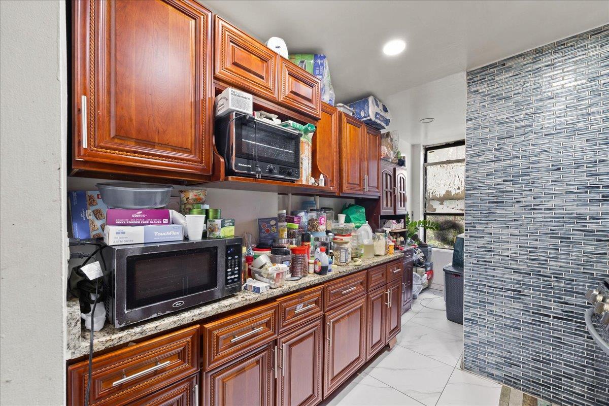 125 Freeman Street, Brooklyn, NY 11222