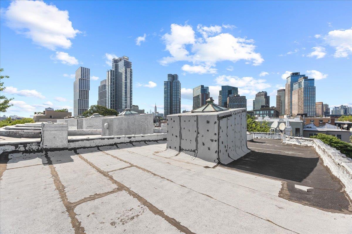 125 Freeman Street, Brooklyn, NY 11222