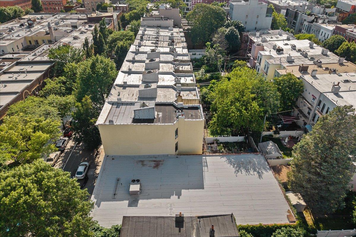 125 Freeman Street, Brooklyn, NY 11222