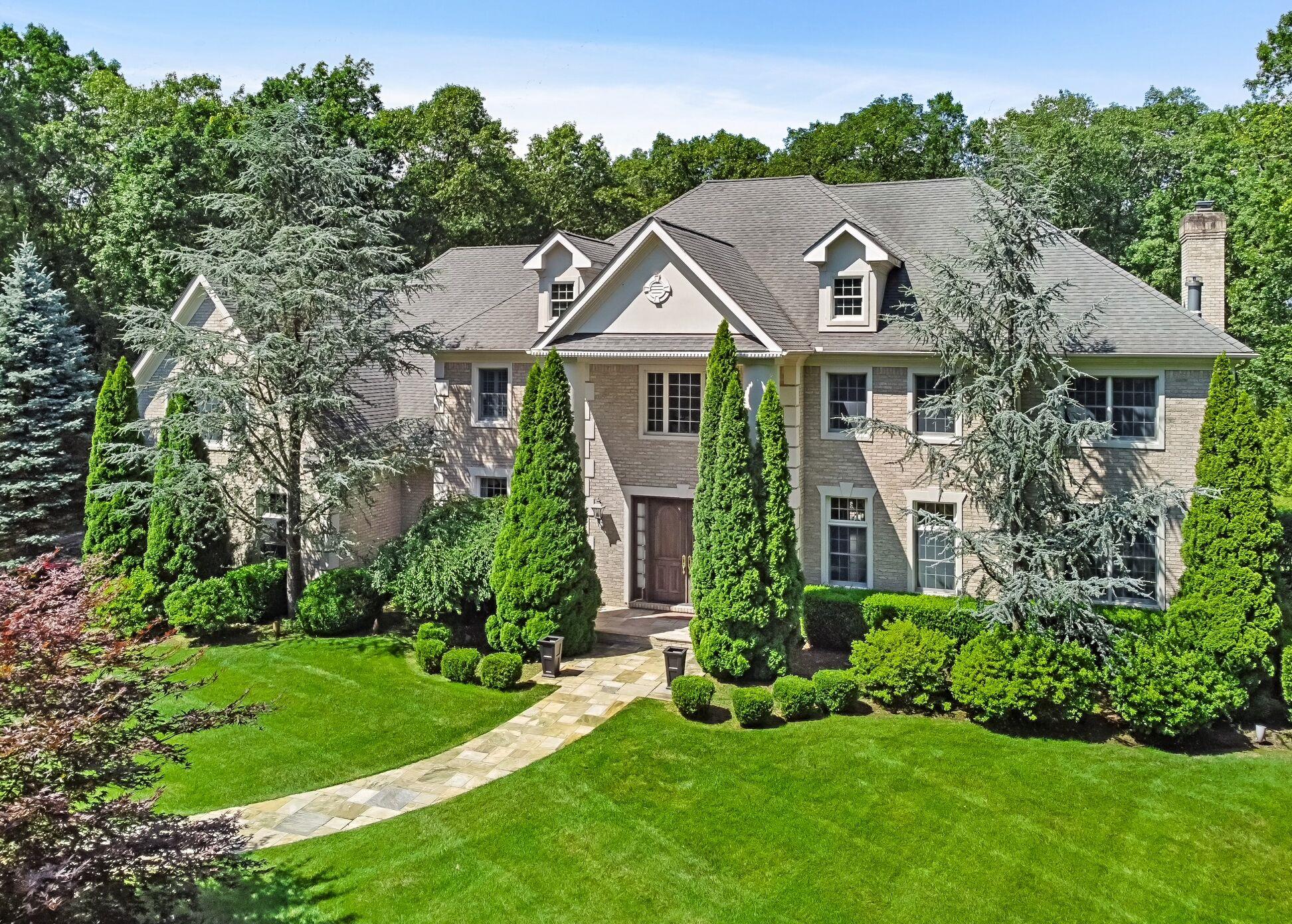 4 Hageman Court, Katonah, NY 10536