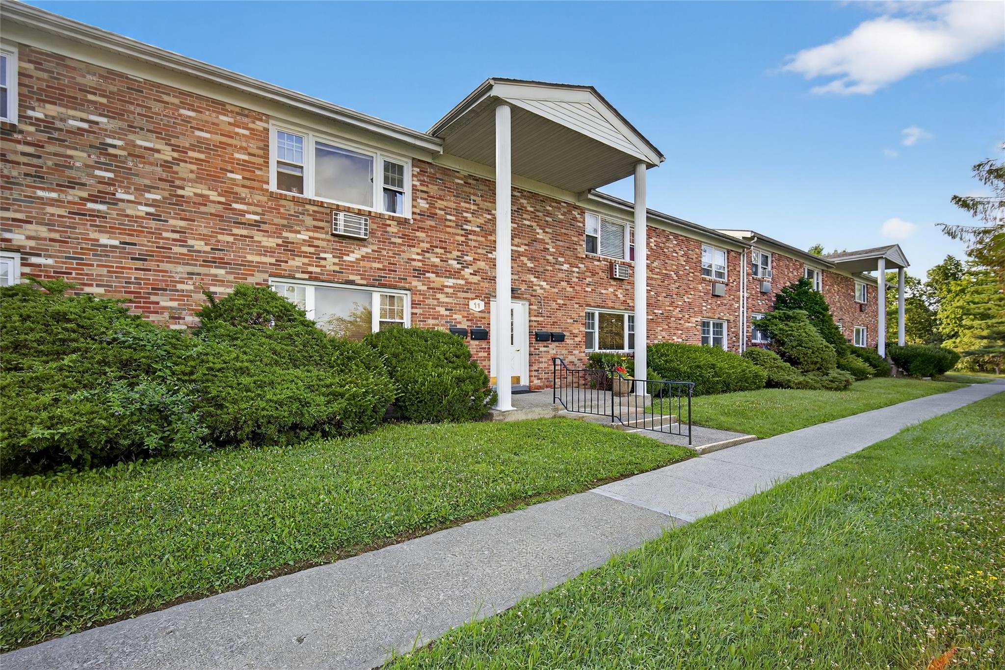 136 N Chestnut Street # 11B, New Paltz, NY 12561