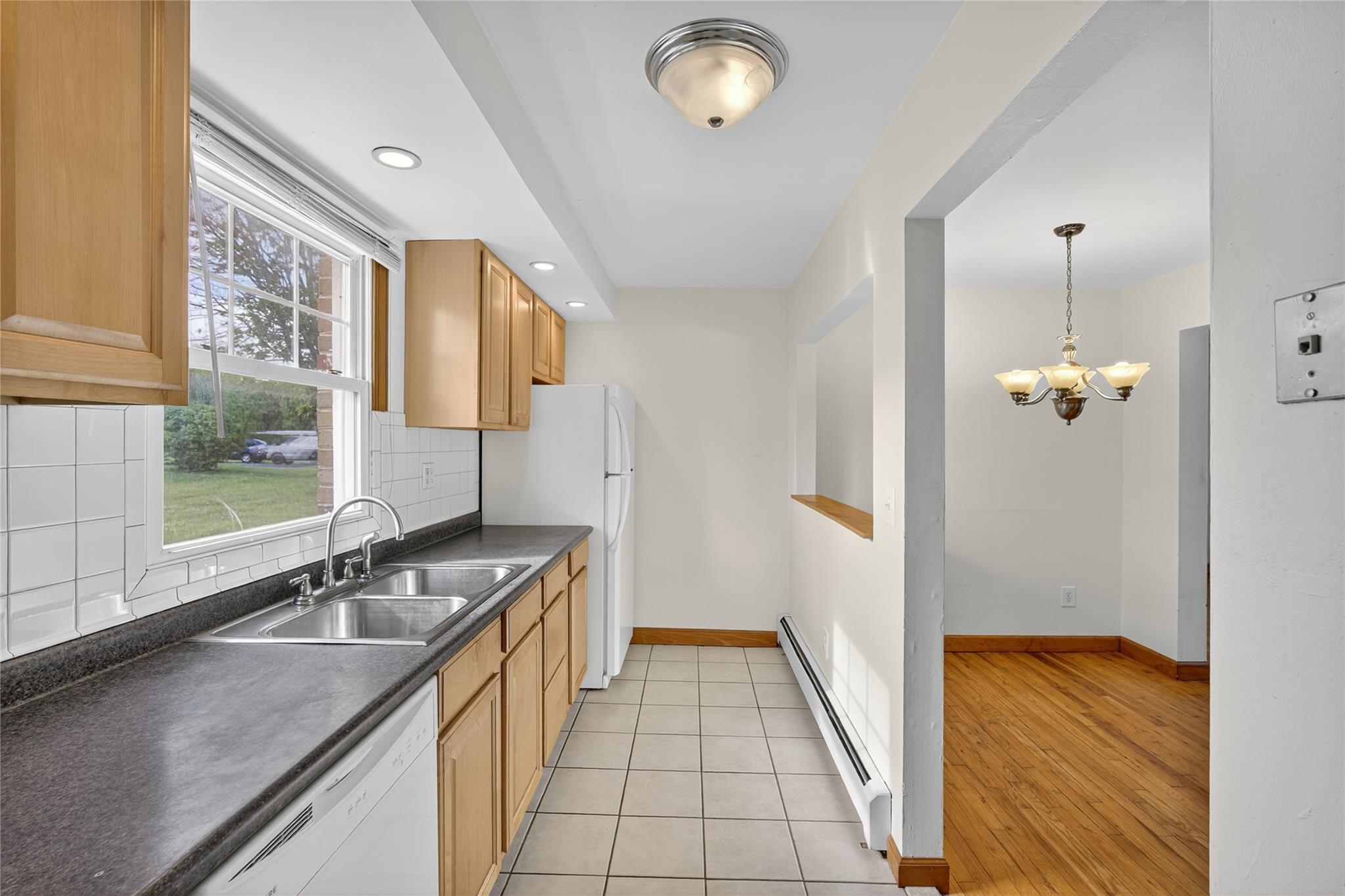 136 N Chestnut Street # 11B, New Paltz, NY 12561