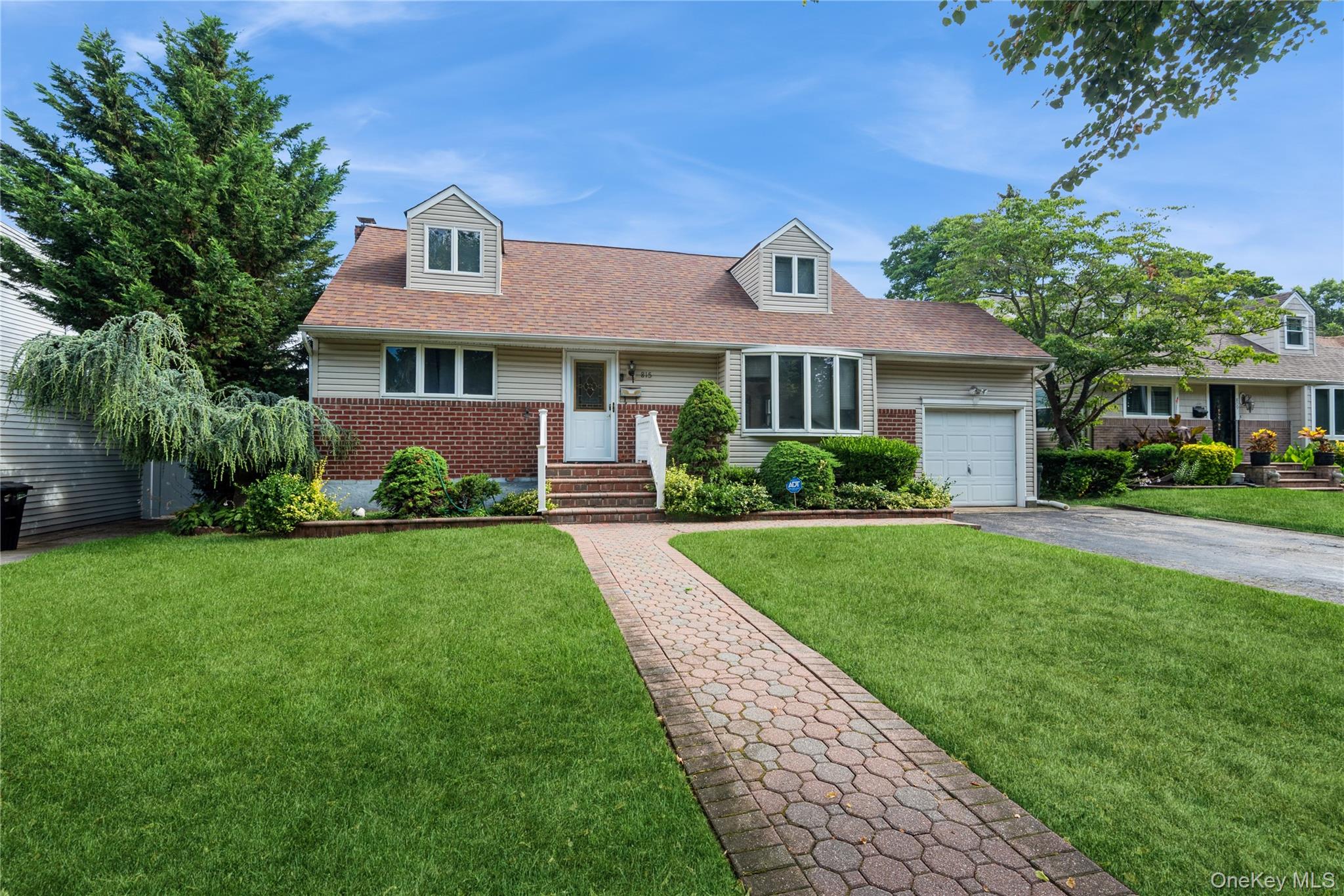 815 Sunshine Avenue, West Hempstead, NY 11552