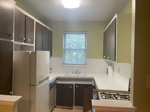 1385 Broadway # A31, Hewlett, NY 11557