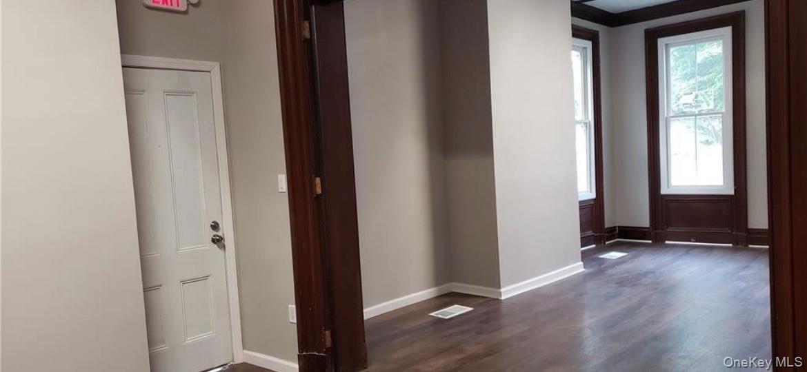 12 Washington Street # 1R, Middletown, NY 10940