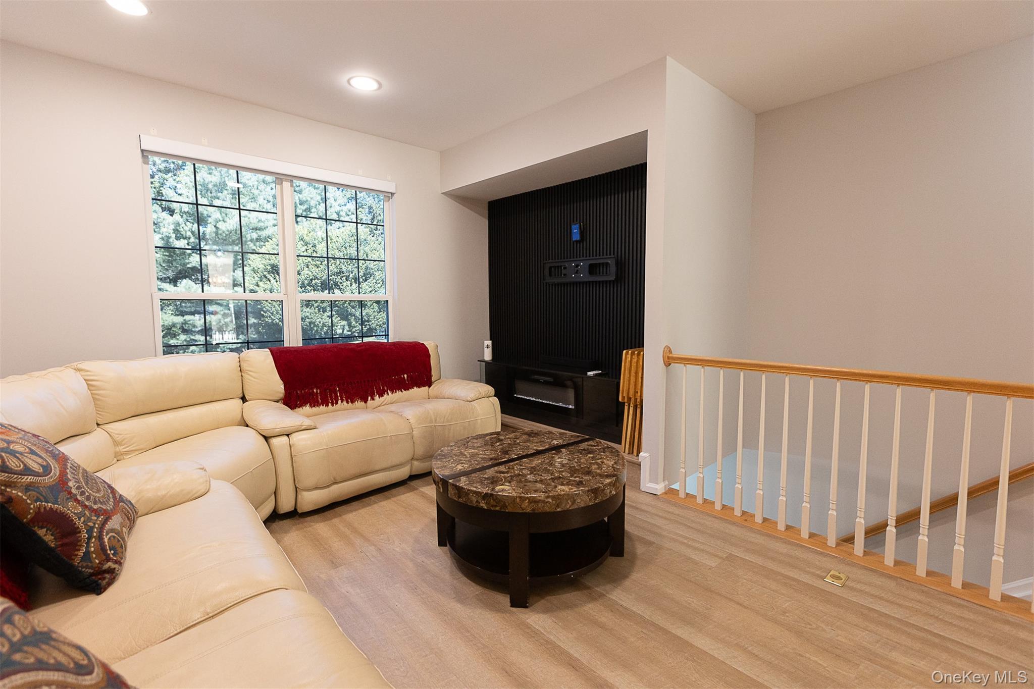 16 Willow Drive, Nanuet, NY 10954