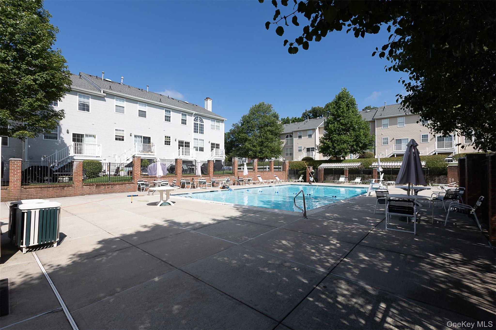 16 Willow Drive, Nanuet, NY 10954