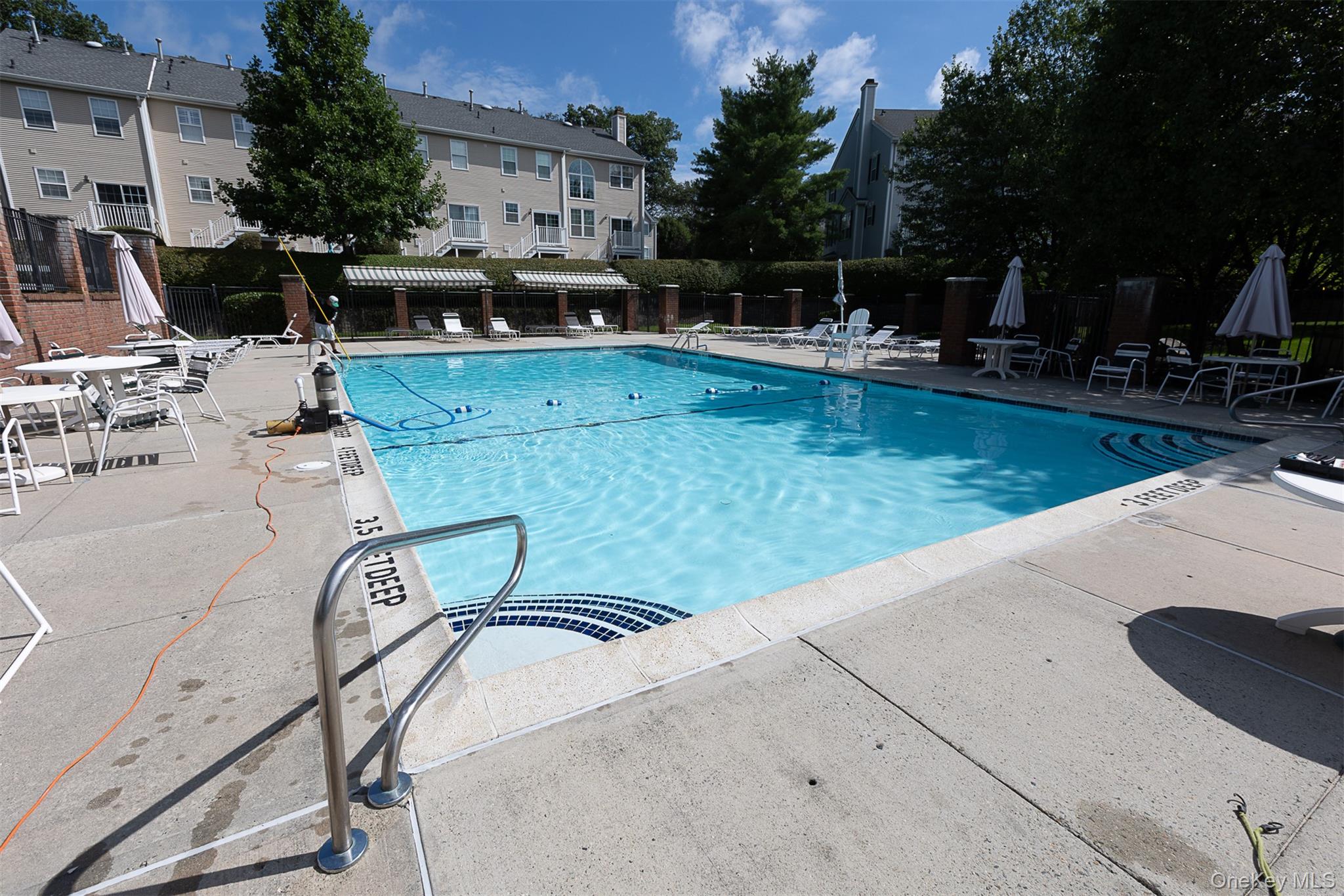 16 Willow Drive, Nanuet, NY 10954