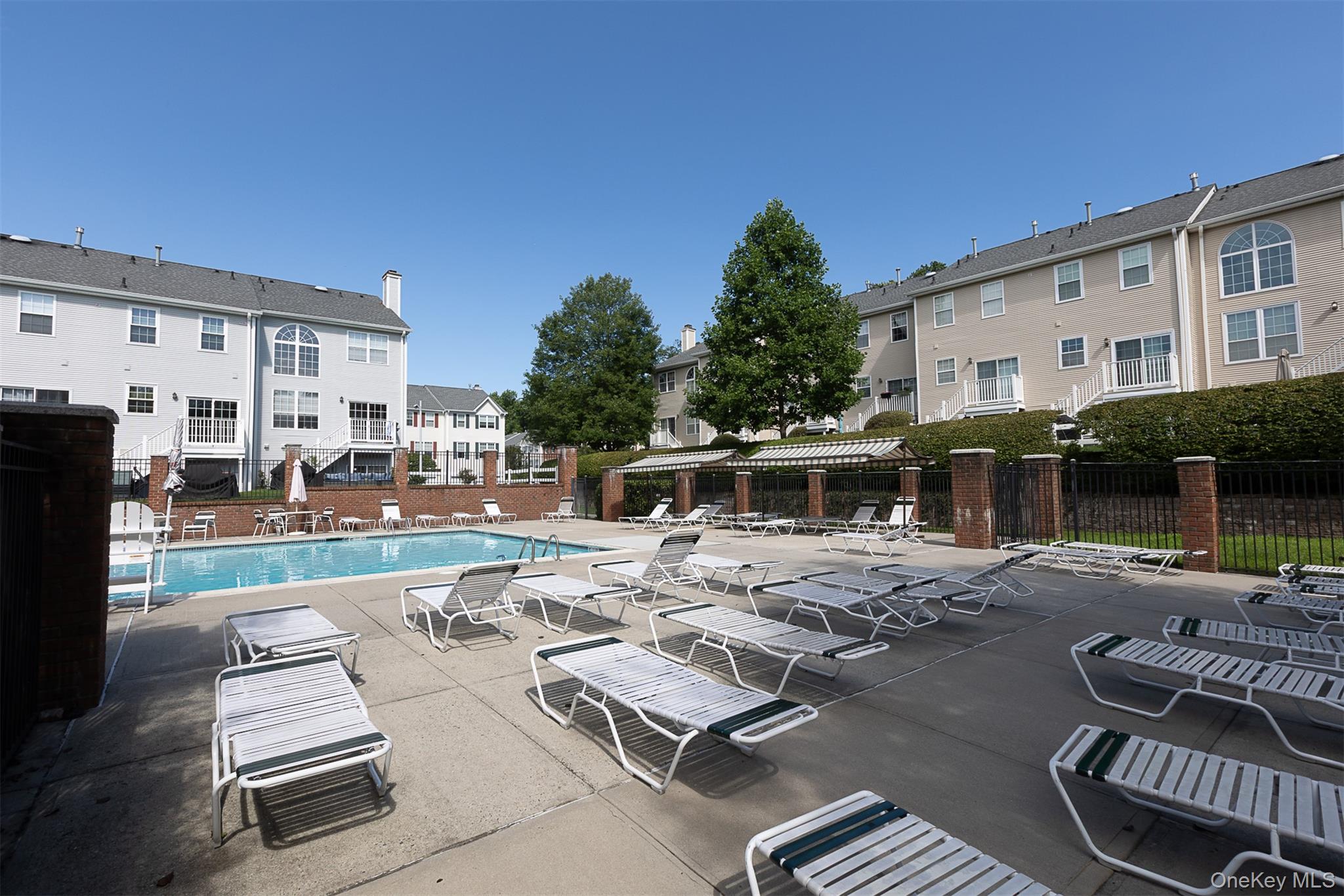 16 Willow Drive, Nanuet, NY 10954