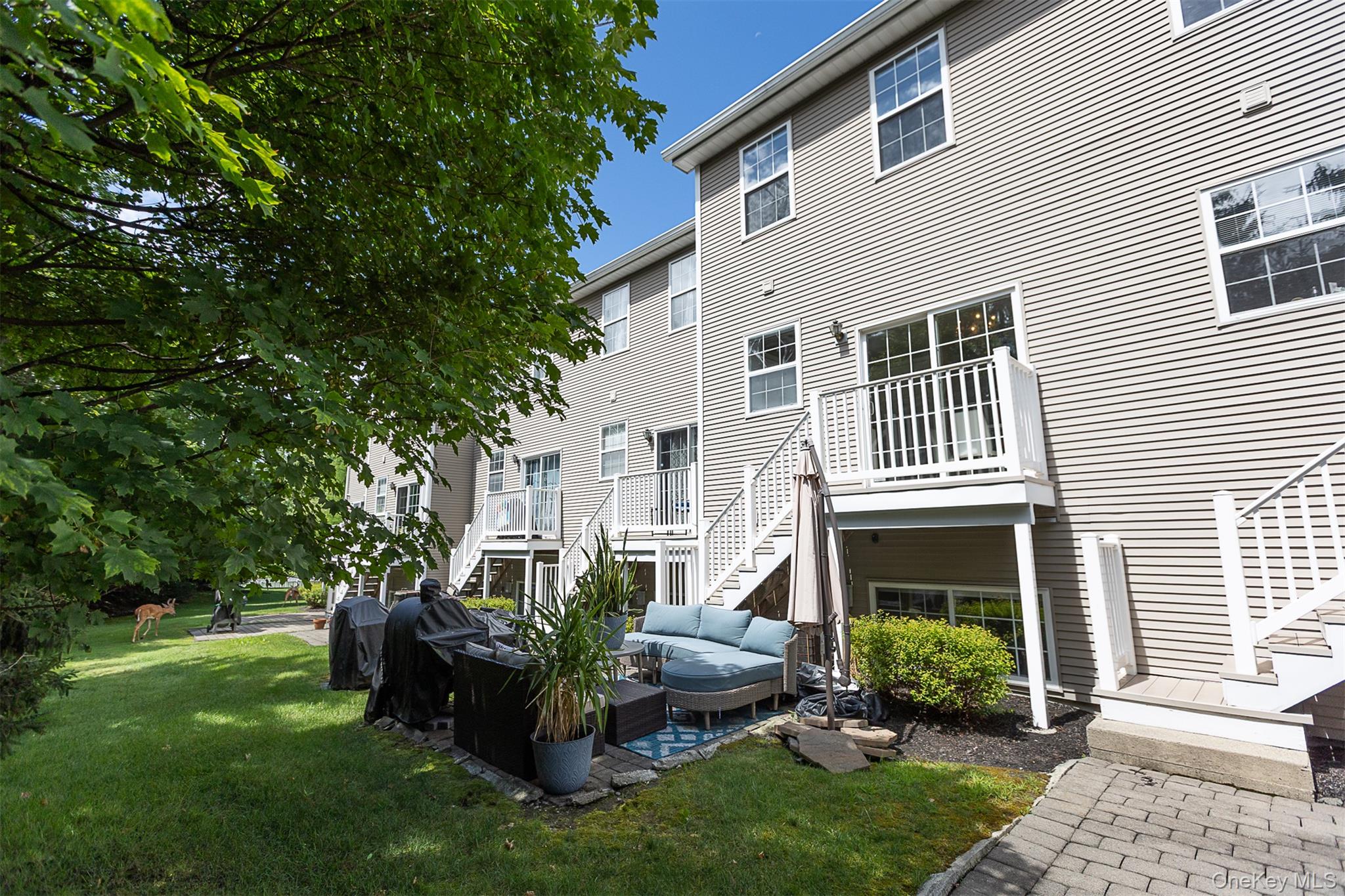 16 Willow Drive, Nanuet, NY 10954