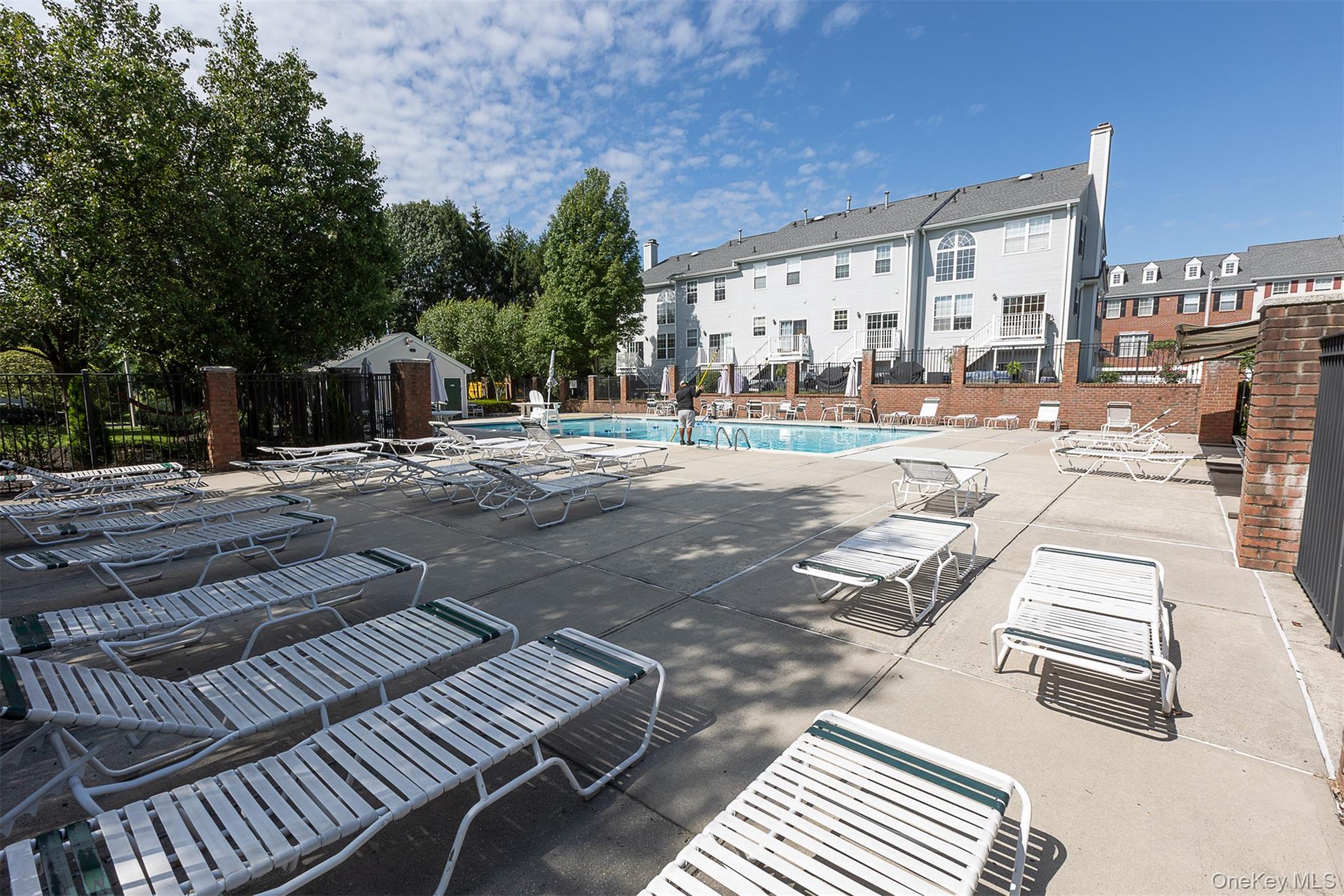 16 Willow Drive, Nanuet, NY 10954