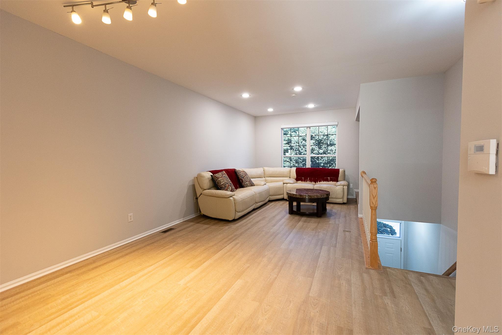 16 Willow Drive, Nanuet, NY 10954